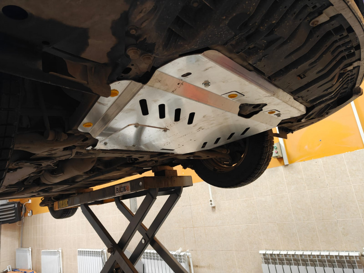 Защита картера и кпп TOYOTA Prius Alpha \ Prius 30 \Auris 150\180 (3мм) (алюминий)