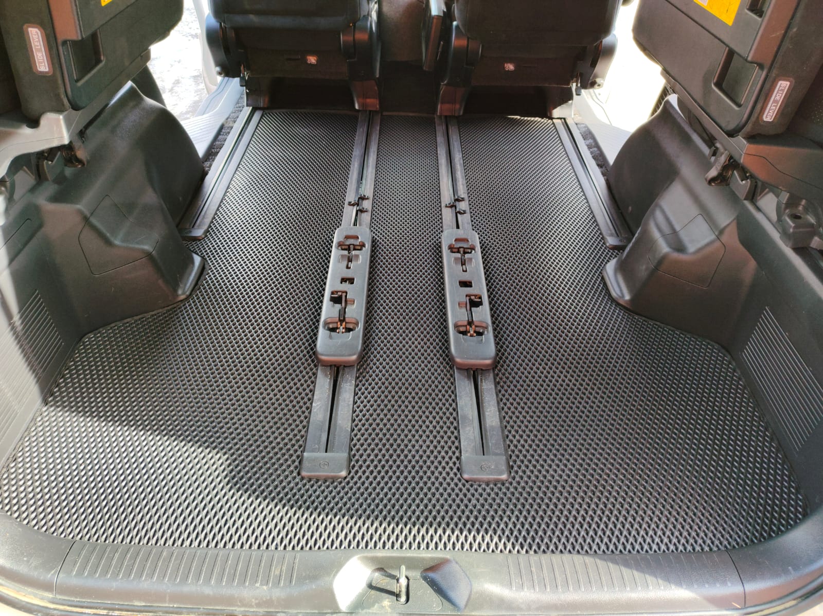 Коврик в багажник +3 ряд EVA Toyota Alphard / Vellfire 20 60/40 2008-2014
