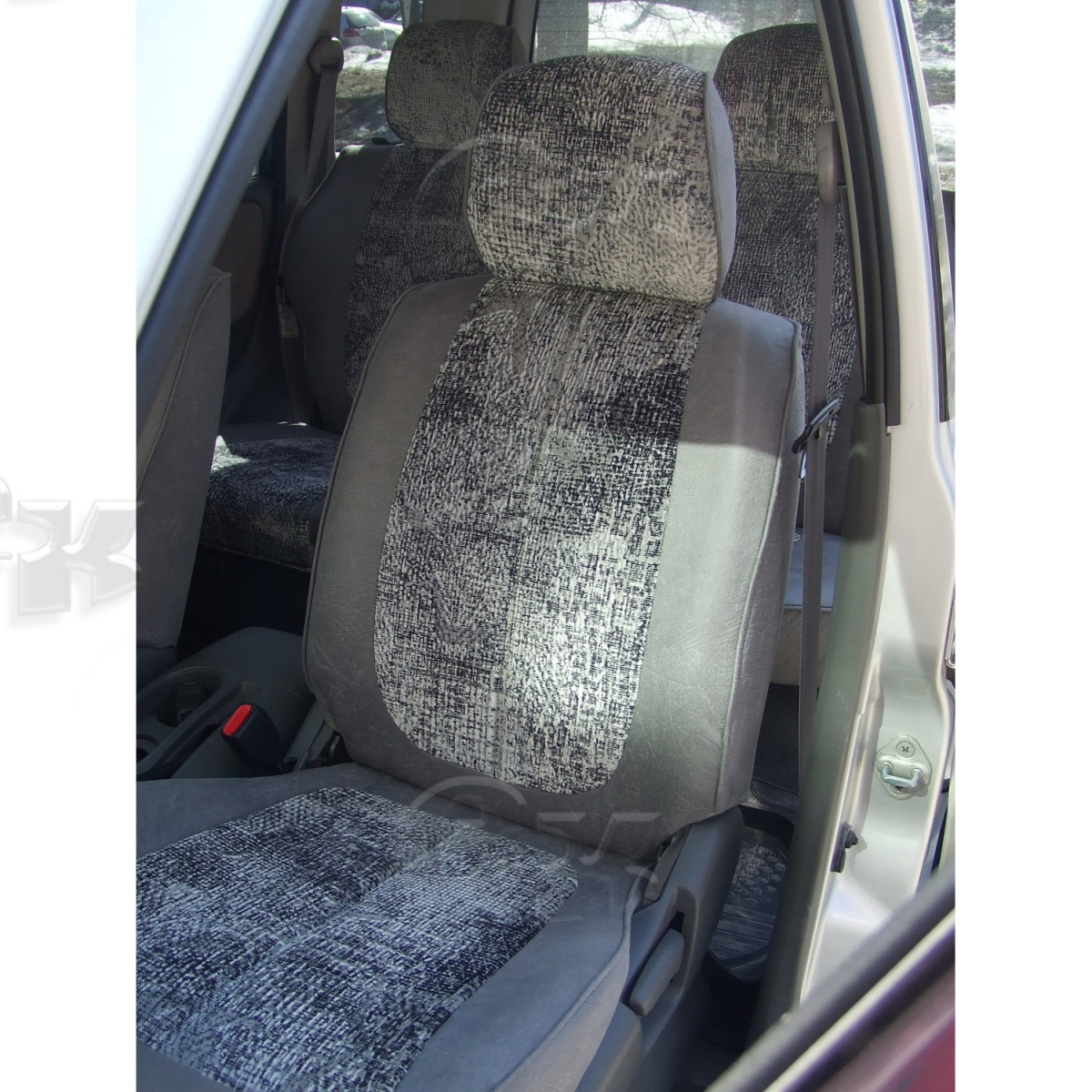 Чехлы из экокожи Suzuki Escudo (Grand Vitara) II+r [TD02, TL02] 11.1997-04.2005 5дв с подл (Мод.178.0) Автокомфорт
