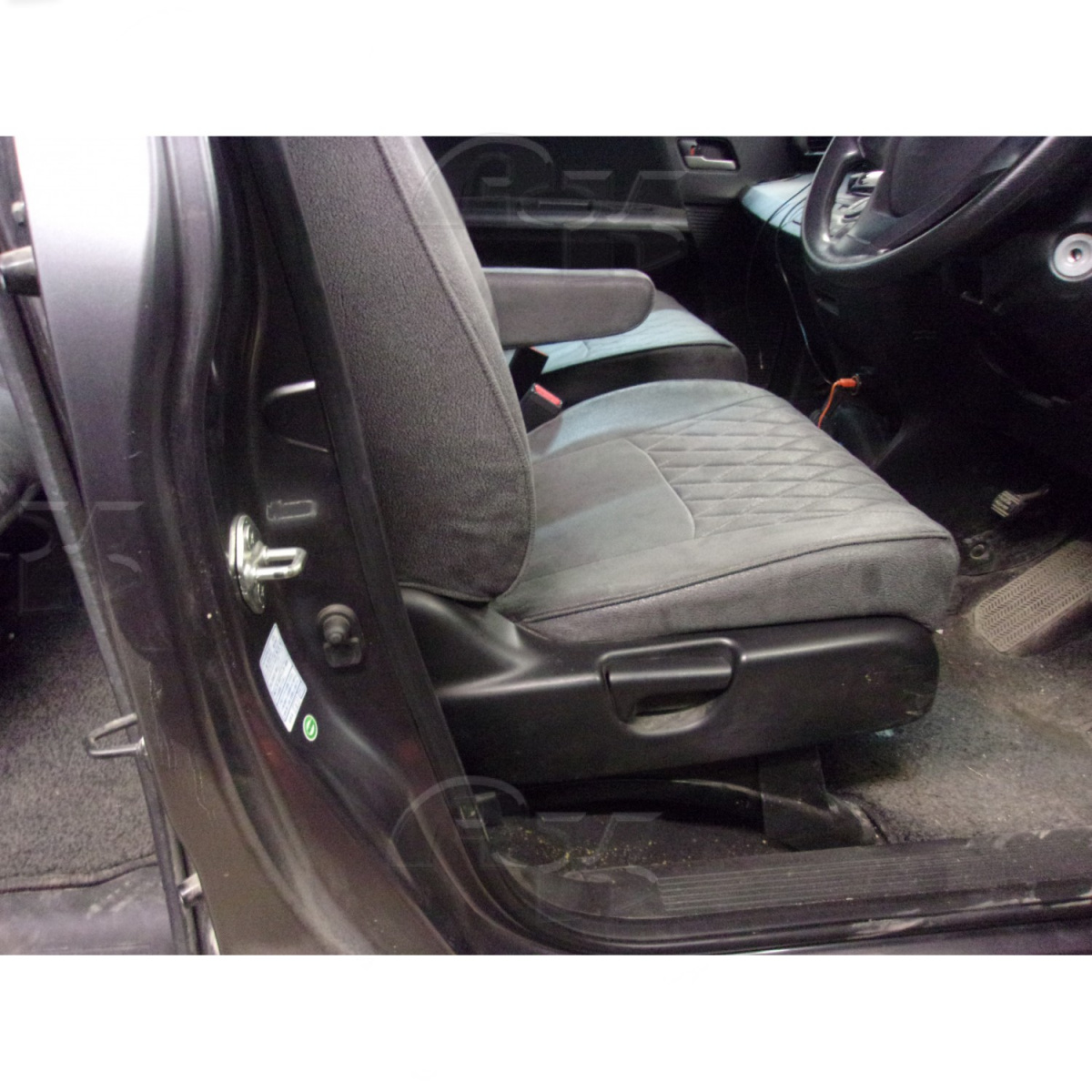 Чехлы Honda Freed Spike I+r+r2 [GB,GP] 07.2010-09.2016 два п.подл. (Мод.557.0)