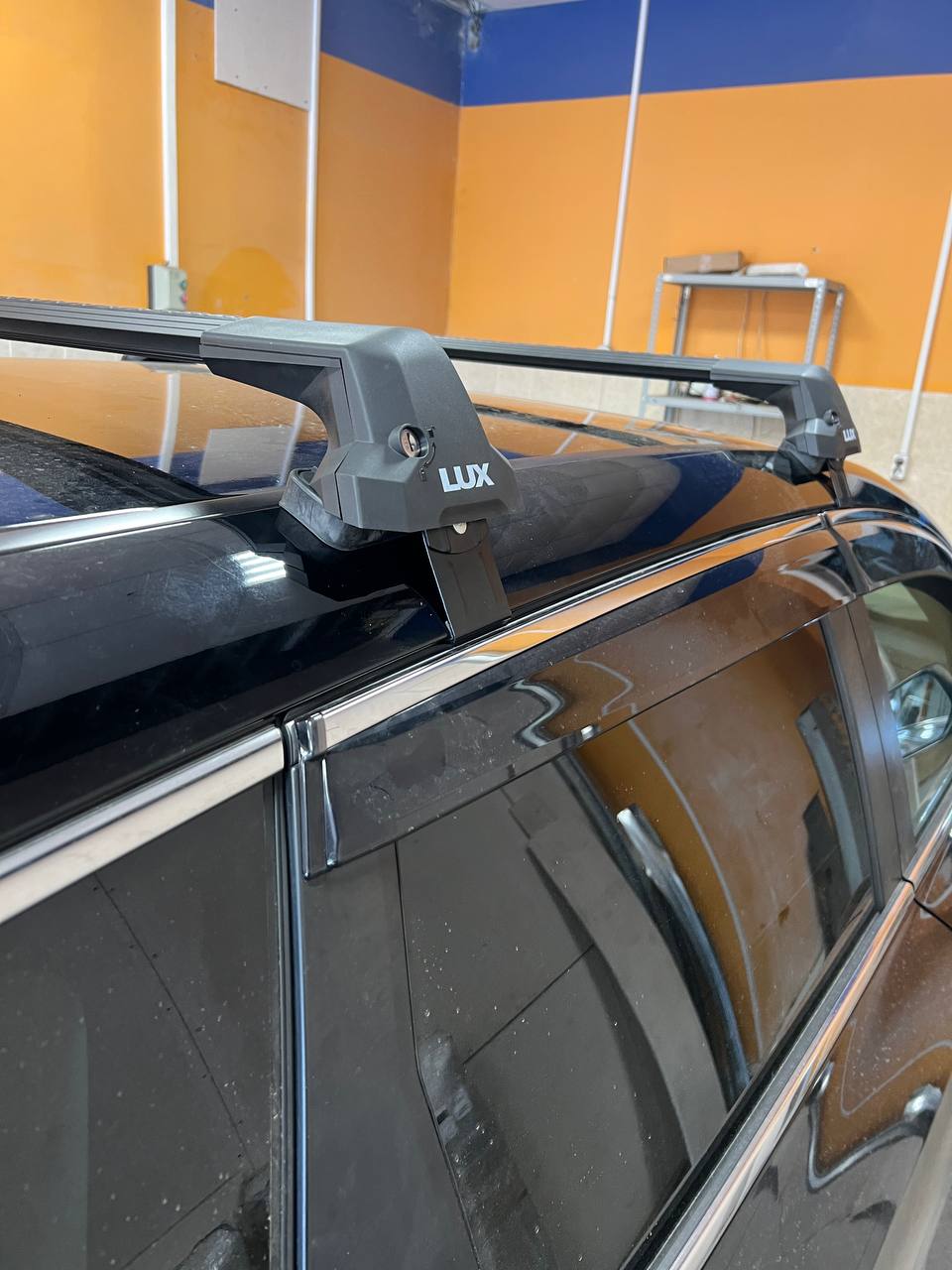 LUX CITY Honda CR-V 5 2017-2022 - багажник на крышу (дуги крыловидные черные 130 см)