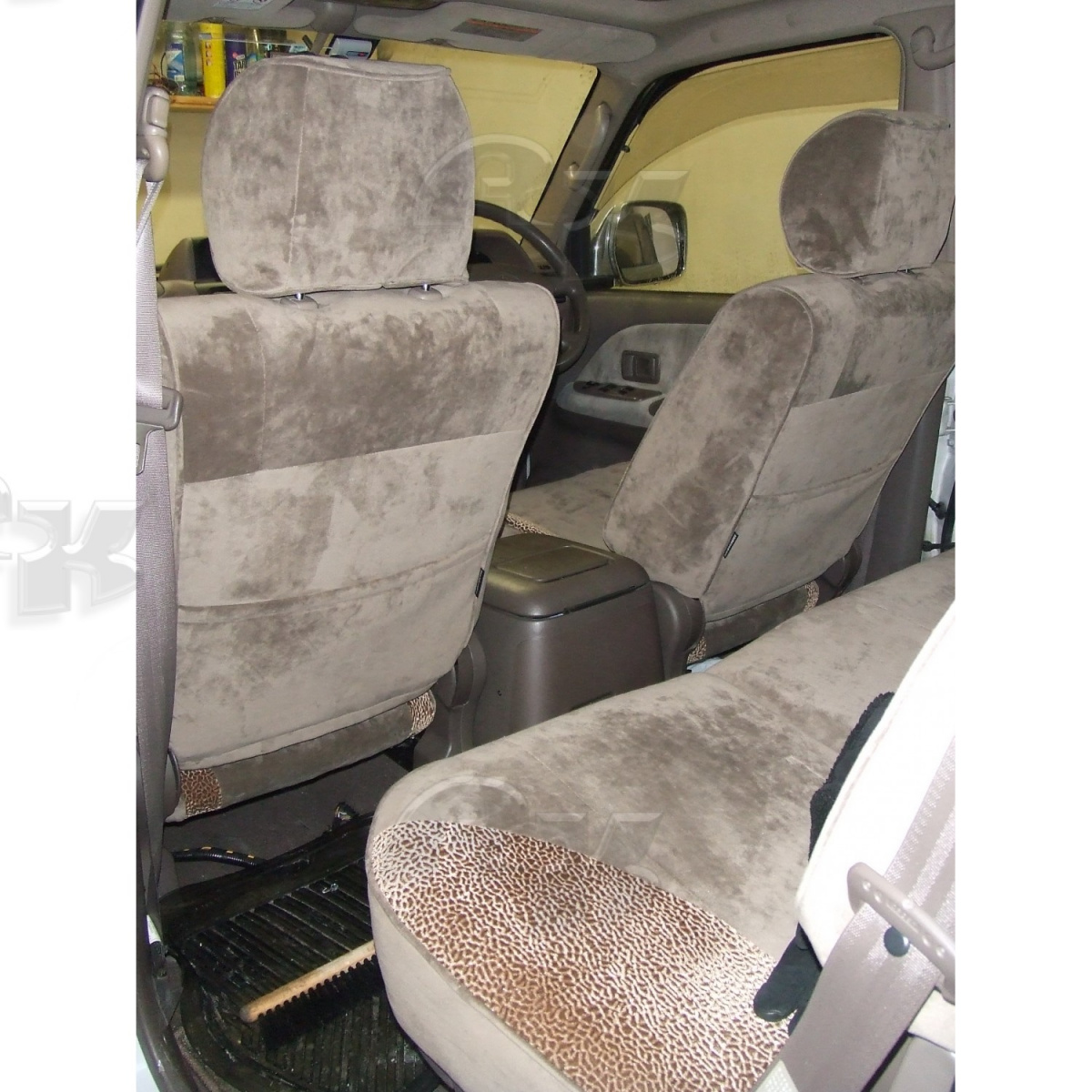 Чехлы из экокожи Toyota Land Cruiser Prado 95 1996-2002 правый руль 40/60 5 дверн. (Мод.249.0) Автокомфорт