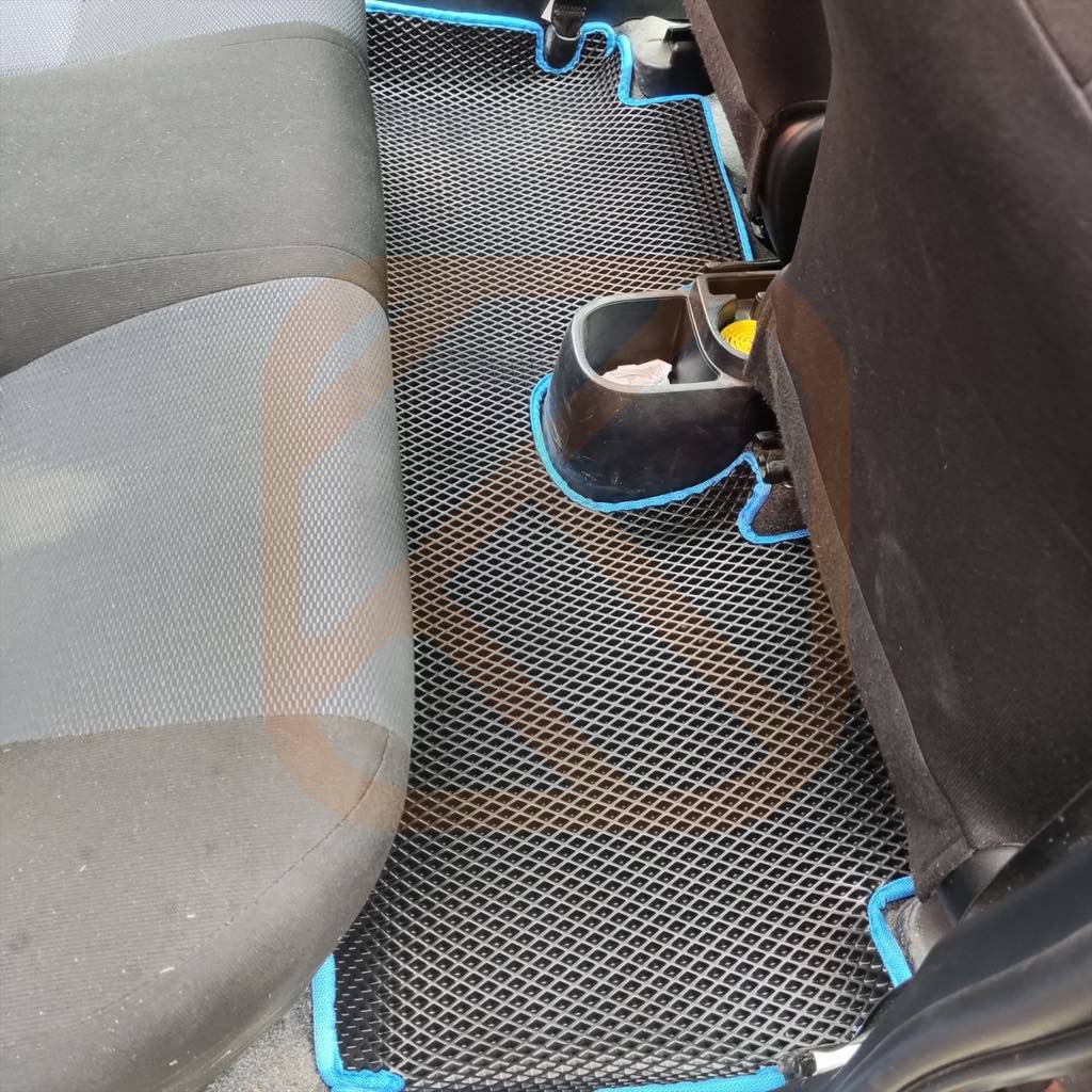 Коврики в салон EVA 3D Toyota Vitz 130 2WD 2010 - 2020 НЕ ГИБРИД