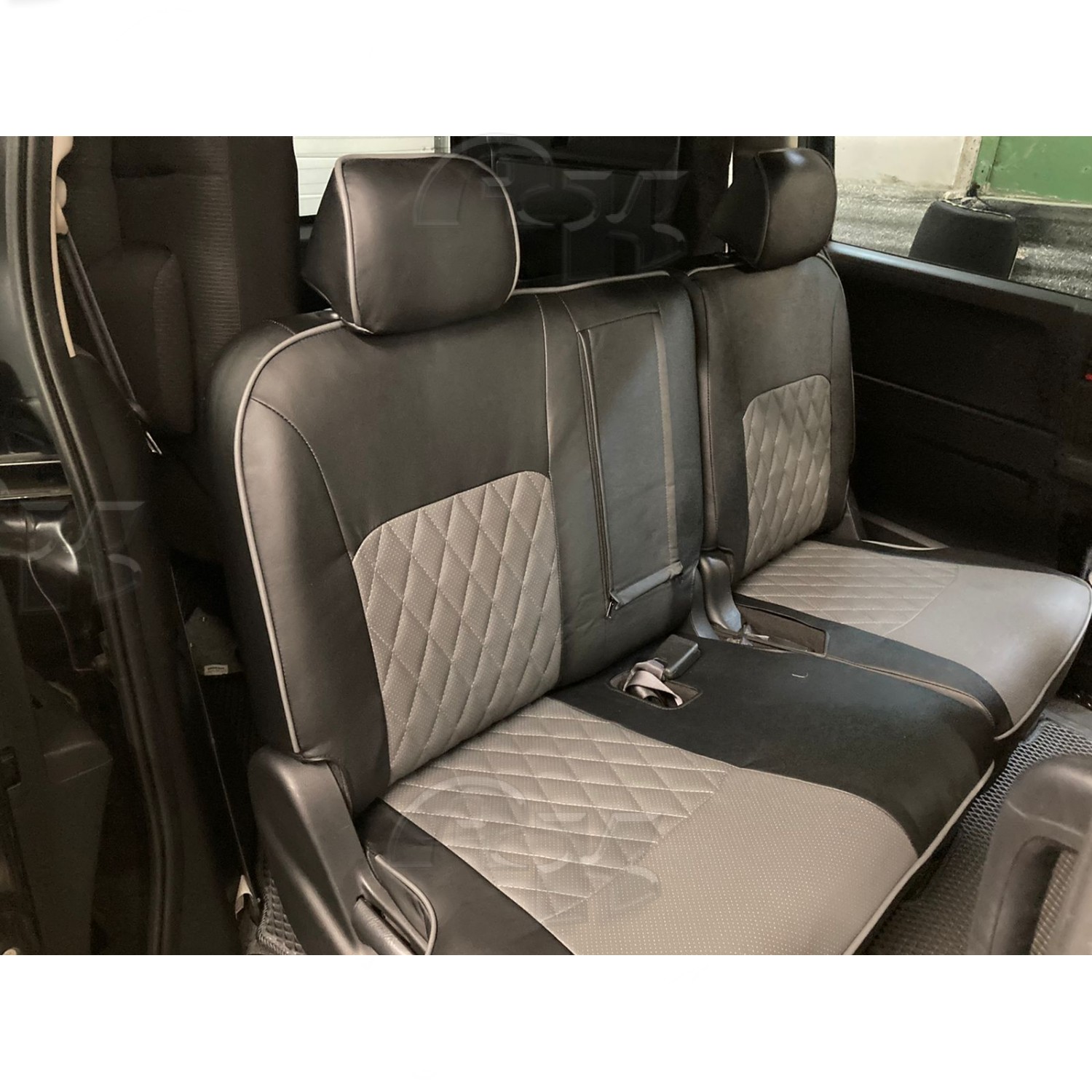 Чехлы из экокожи Honda Freed 60/40 [GB] 05.2008-08.2016  с 2 перед подлок (Мод.363.0) - 2 ряда Автокомфорт