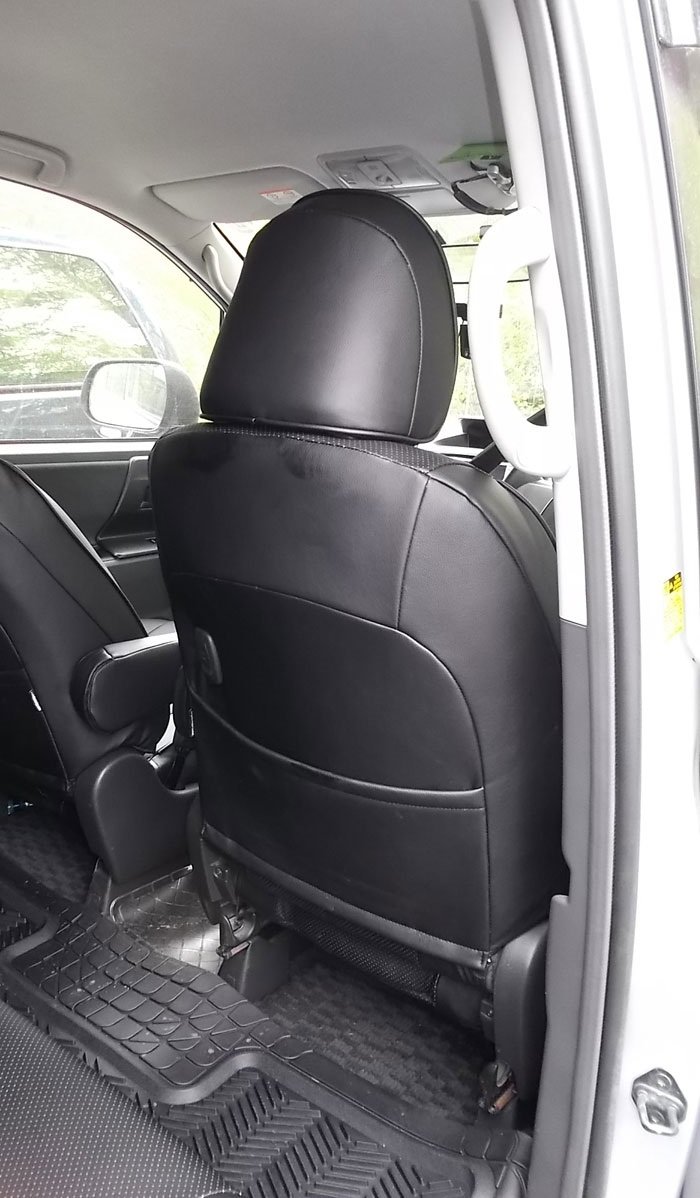 Чехлы из экокожи Toyota Voxy (Noah) 70 75 06.2007-12.2013 40/20/40 (Мод.270.0) - 3 ряда Автокомфорт