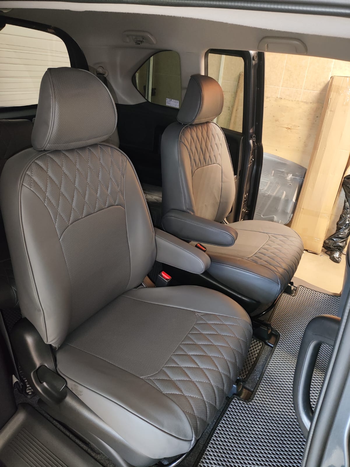 !Чехлы из экокожи Honda Freed I+r+r2 [GB] 05.2008-08.2016 40/40 (Мод.470.0) - 3 ряда Автокомфорт
