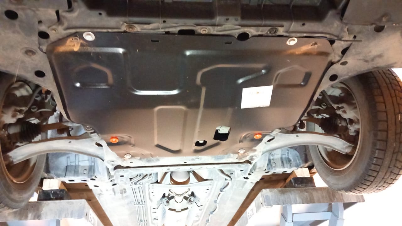 Защита картера и КПП Nissan Tiida \ Latio c11 \ Sentra \ NV200 2 и 4WD \ AD Wingroad y12 \ Sylphy B17 сталь 2мм