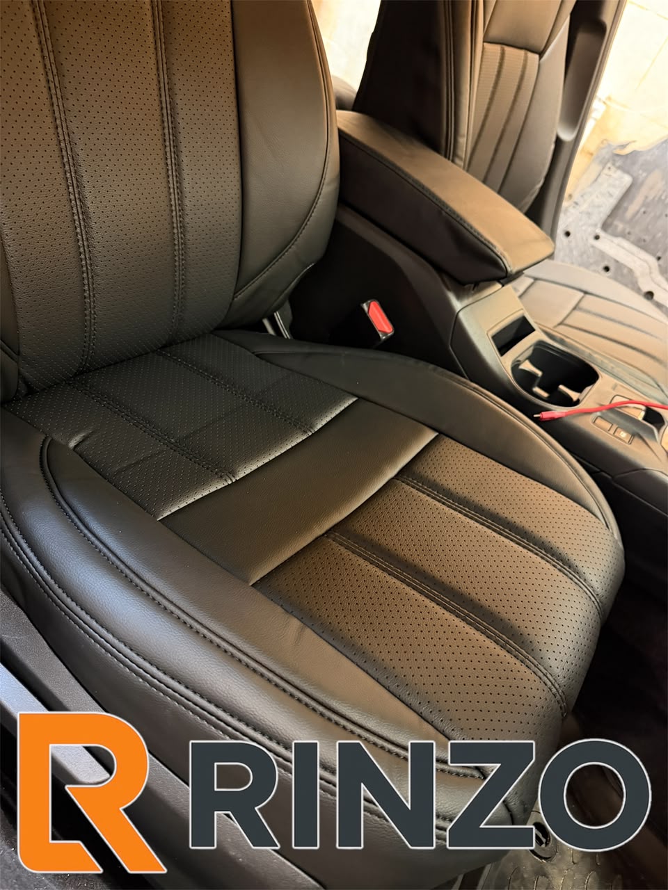 Чехлы Rinzo кожа PVC Subaru XV 2017-2022 \ Impreza 2016-2022 / с подлок (черный) Vector