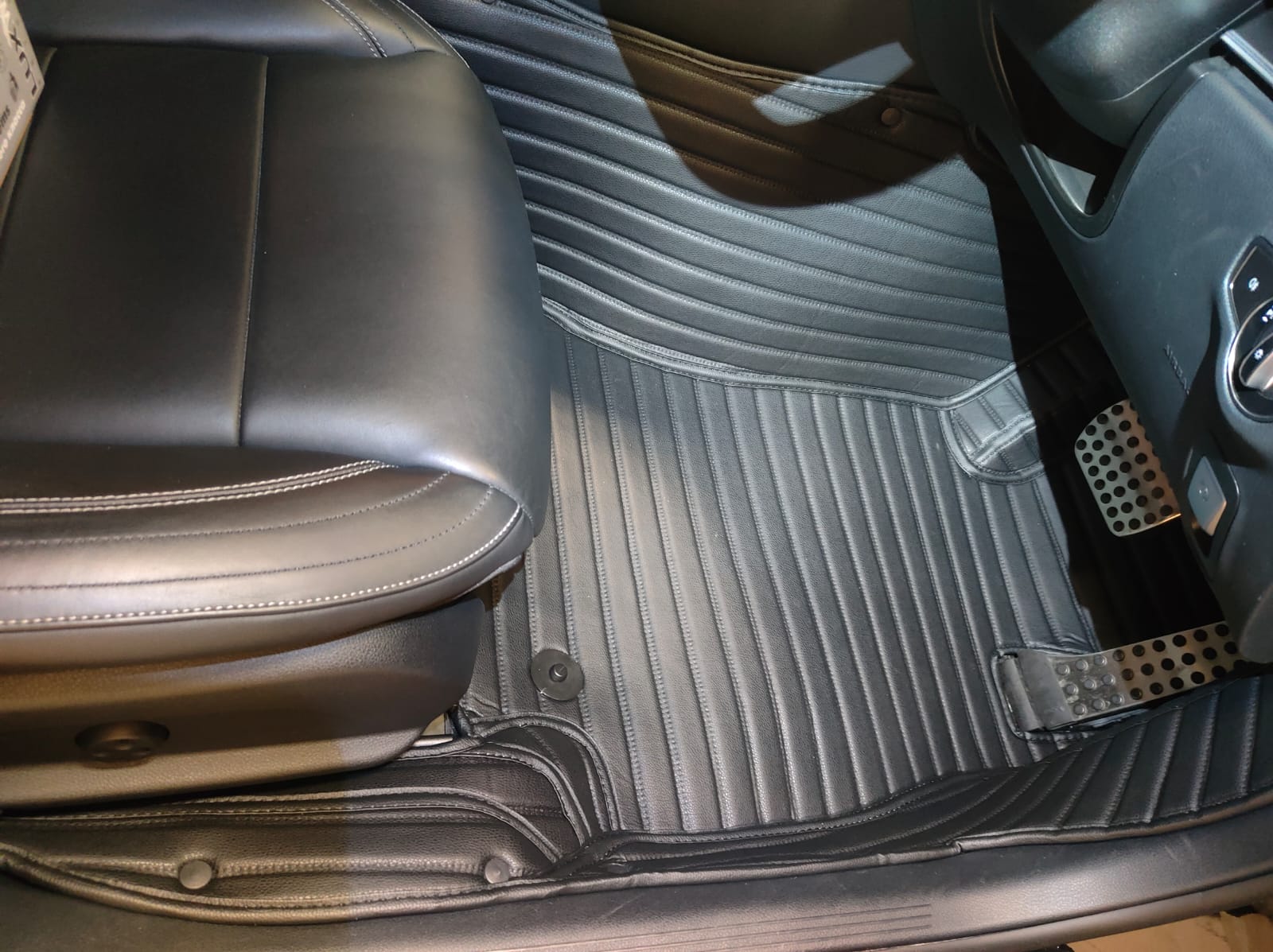 Коврики кожаные в салон 3D Mercedes E-class W213 2016-2024 Правый руль