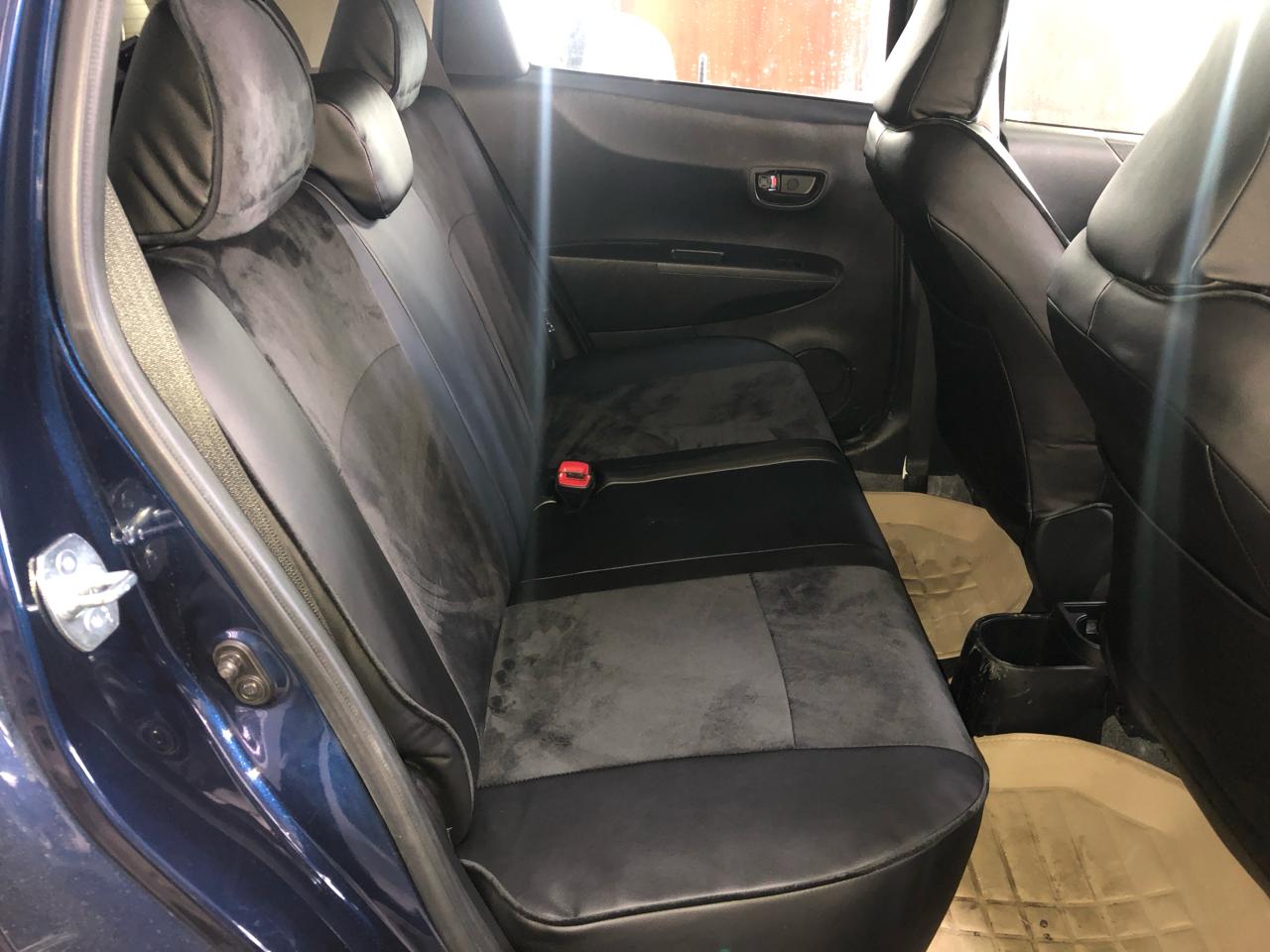 Чехлы из экокожи Toyota Vitz 130 2010-2020 диван, раздельные подголовники (Мод.487.0) Автокомфорт