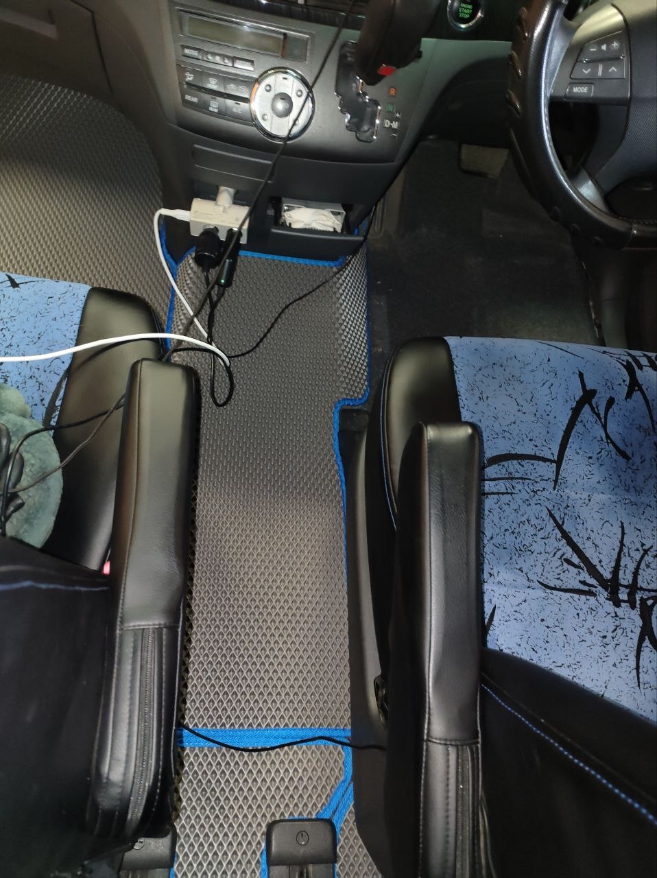 Коврики в салон EVA Toyota Estima 60/40 2006-2015 Гибрид / НЕ Гибрид