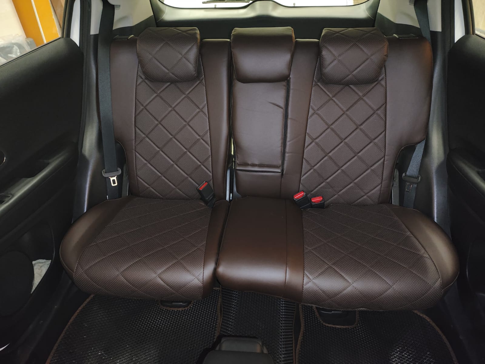 Чехлы из экокожи Honda Vezel / Fit 3 / Shuttle 2013-2018 с подл. Автостиль