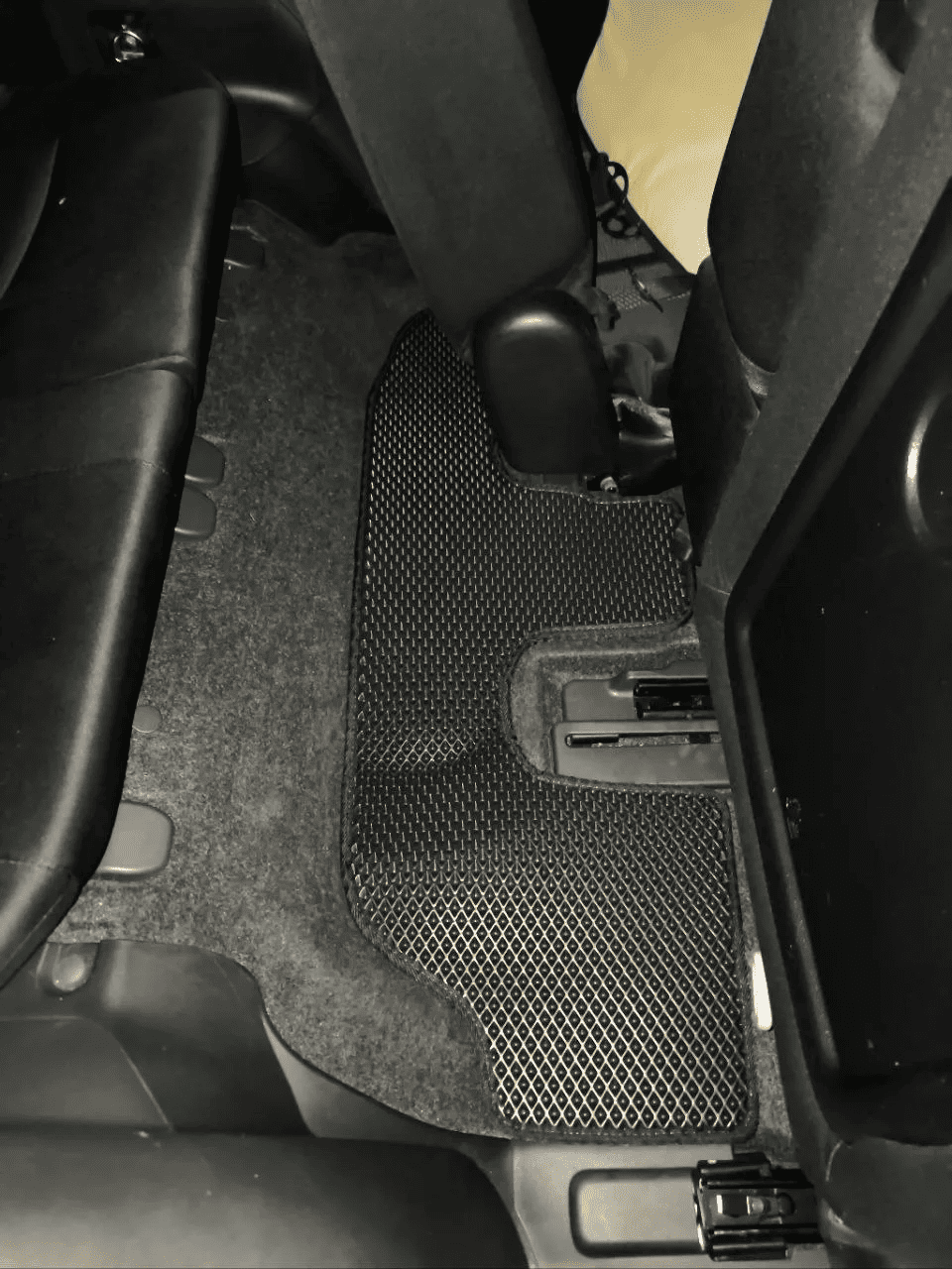 .Коврики в салон 3D EVA Toyota Wish 4WD 25 2009 - 2017 (С ПОДСТАКАННИКОМ)