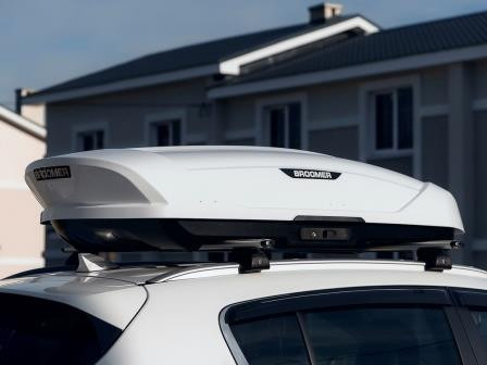 Бокс Broomer Venture XL (Брумер Вентура) (500 л.) с Fast Mount (крабы) Белый глянец 2130х890х420