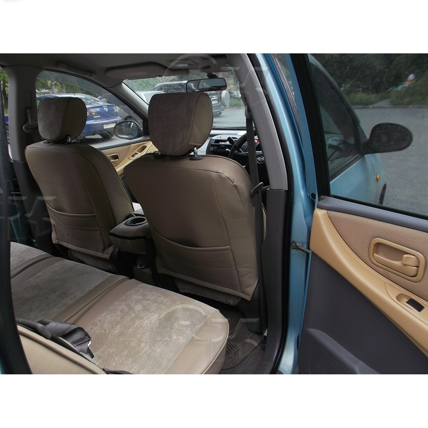 Чехлы из экокожи Nissan Tino I [V10] 12.1998-03.2003 6 мест (Мод.135.0) Автокомфорт