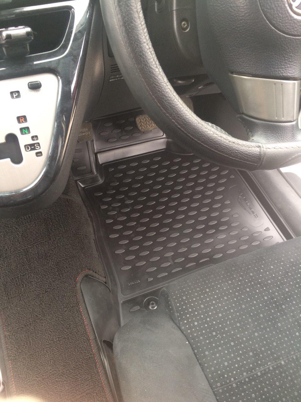 Коврики 3D в салон TOYOTA Wish 10, 2003-2009, передний привод, П.Р., 5 шт. (полиуретан)