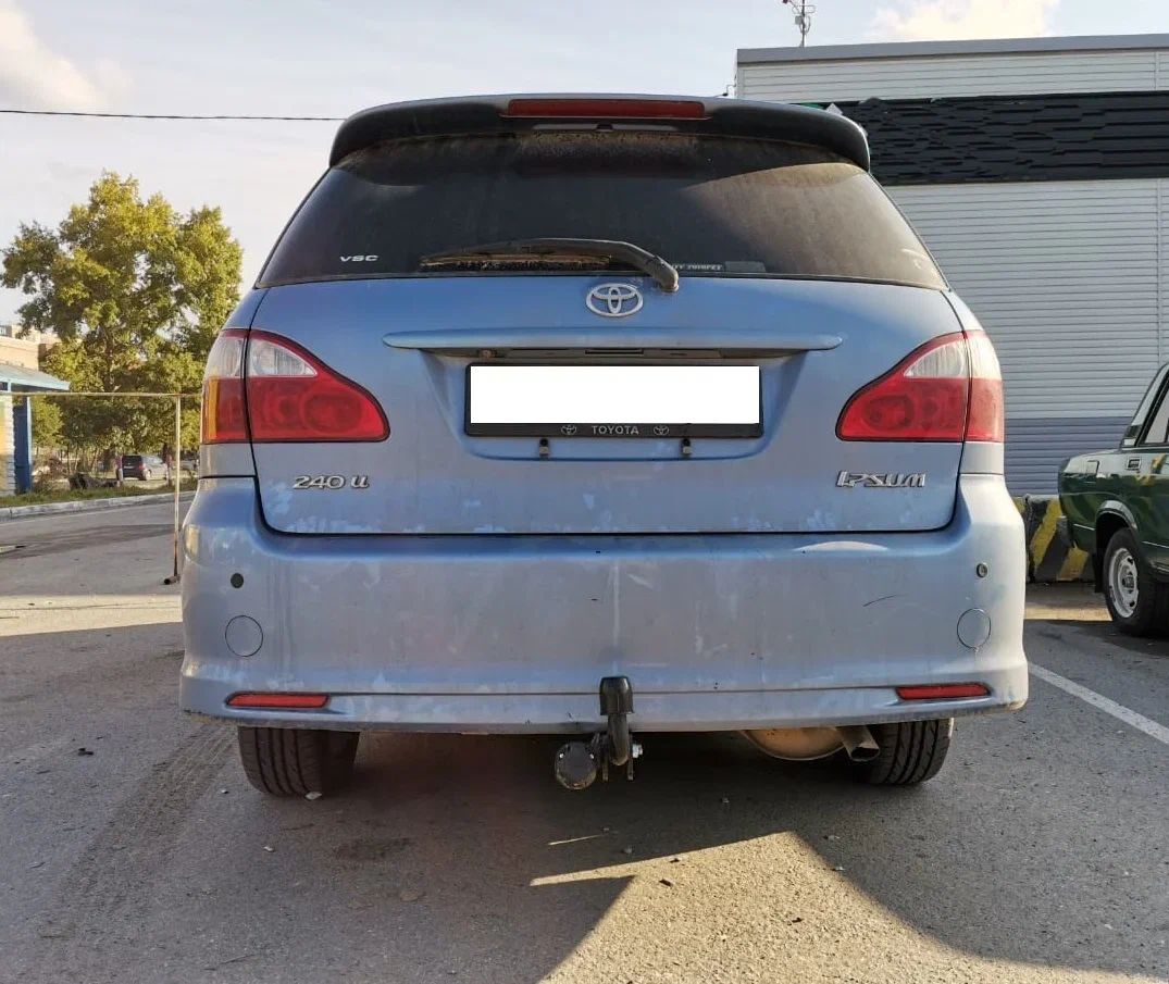Фаркоп Toyota Ipsum 2WD / 4WD  2001-2009 тип шара A Halty (есть ограничение по бамперам)