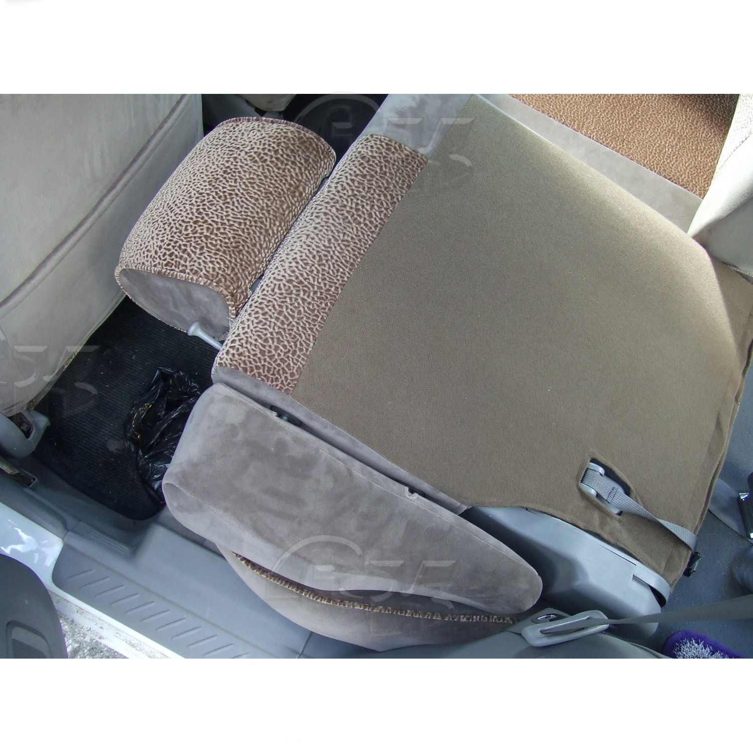 Чехлы из экокожи Mazda Demio I+r [DW] 08.1996-07.2002 (Мод.093.0) Автокомфорт
