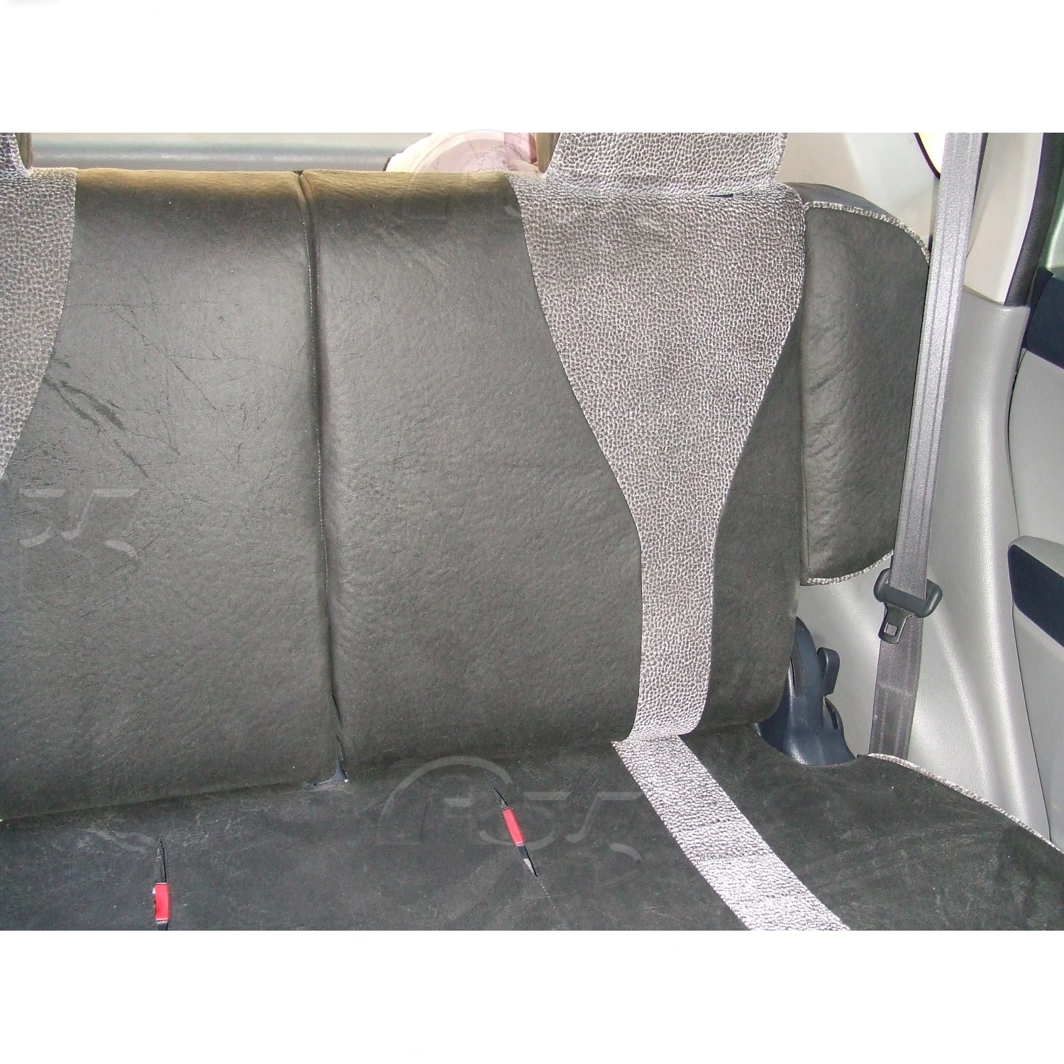Чехлы из экокожи Mazda Demio II+r [DY] 08.2002-06.2007 отд.подг. (Мод.094.0) Автокомфорт