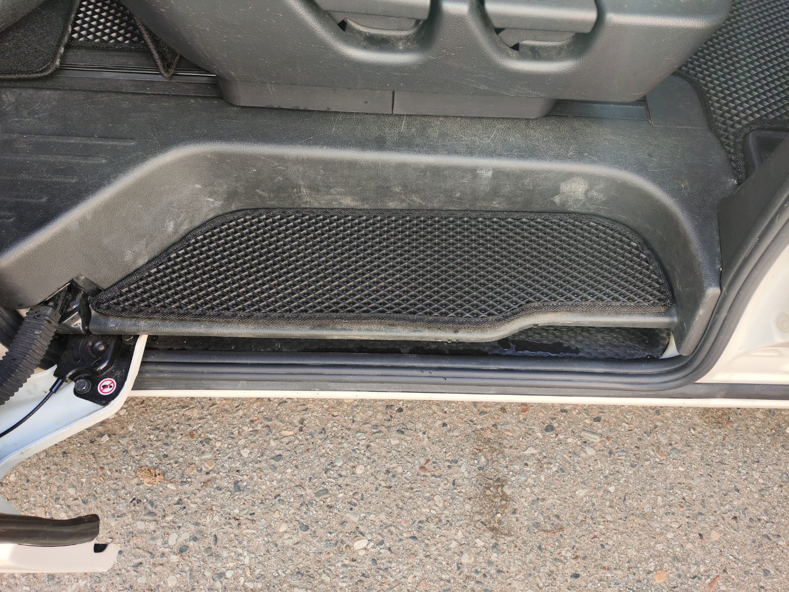 Коврики в салон EVA Nissan Elgrand 52 60/40 2010 - н.в.