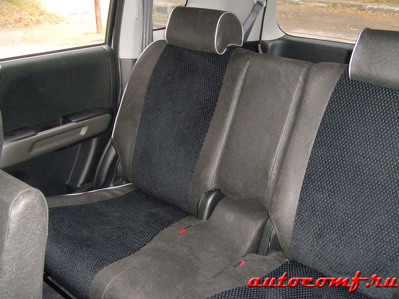 Чехлы из экокожи Honda Stream (Crossroad) II [RT] 02.2007-08.2010 40/20/40 (Мод.032.0) - 2 ряда Автокомфорт