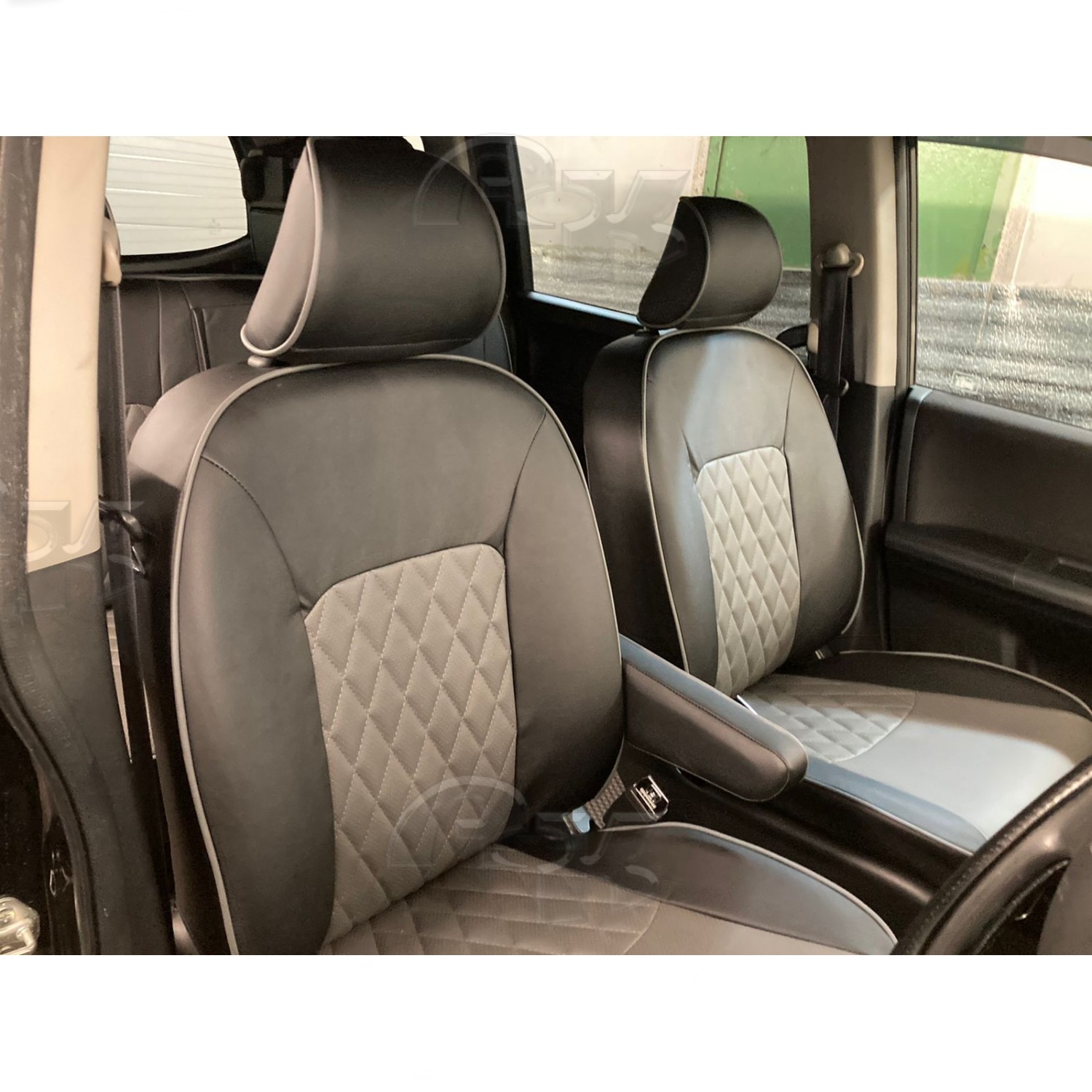 Чехлы из экокожи Honda Freed 60/40 [GB] 05.2008-08.2016  с 2 перед подлок (Мод.363.0) - 2 ряда Автокомфорт