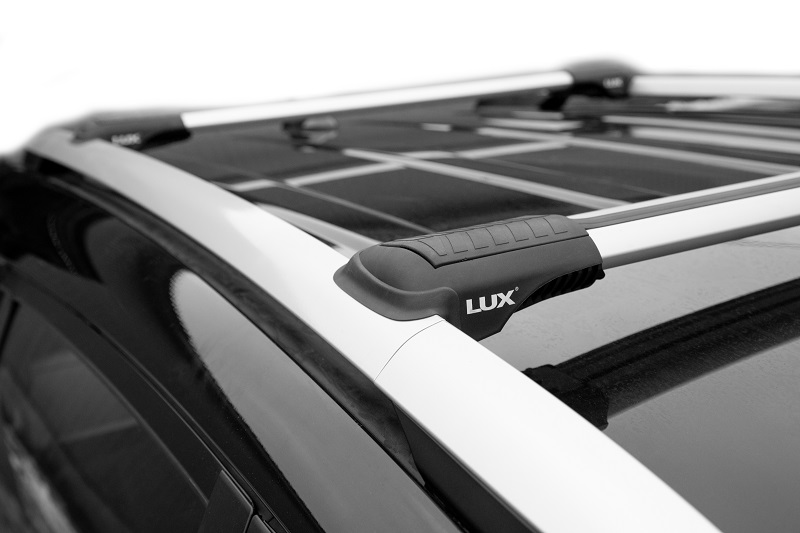 Багажная система LUX (Люкс) ХАНТЕР L44-R для автомобилей с рейлингами