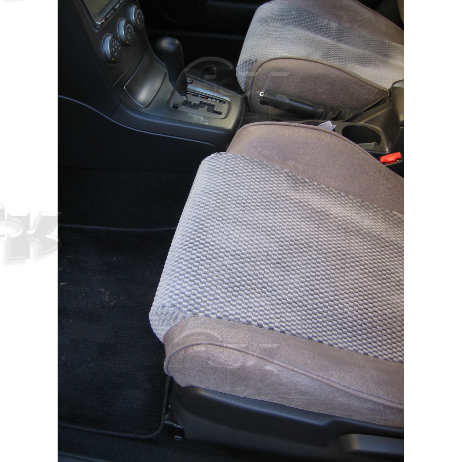 Чехлы из экокожи Subaru Impreza II+r+r2 [GG] 11.2000-08.2007 универсал, с выступом (Мод.172.0) Автокомфорт