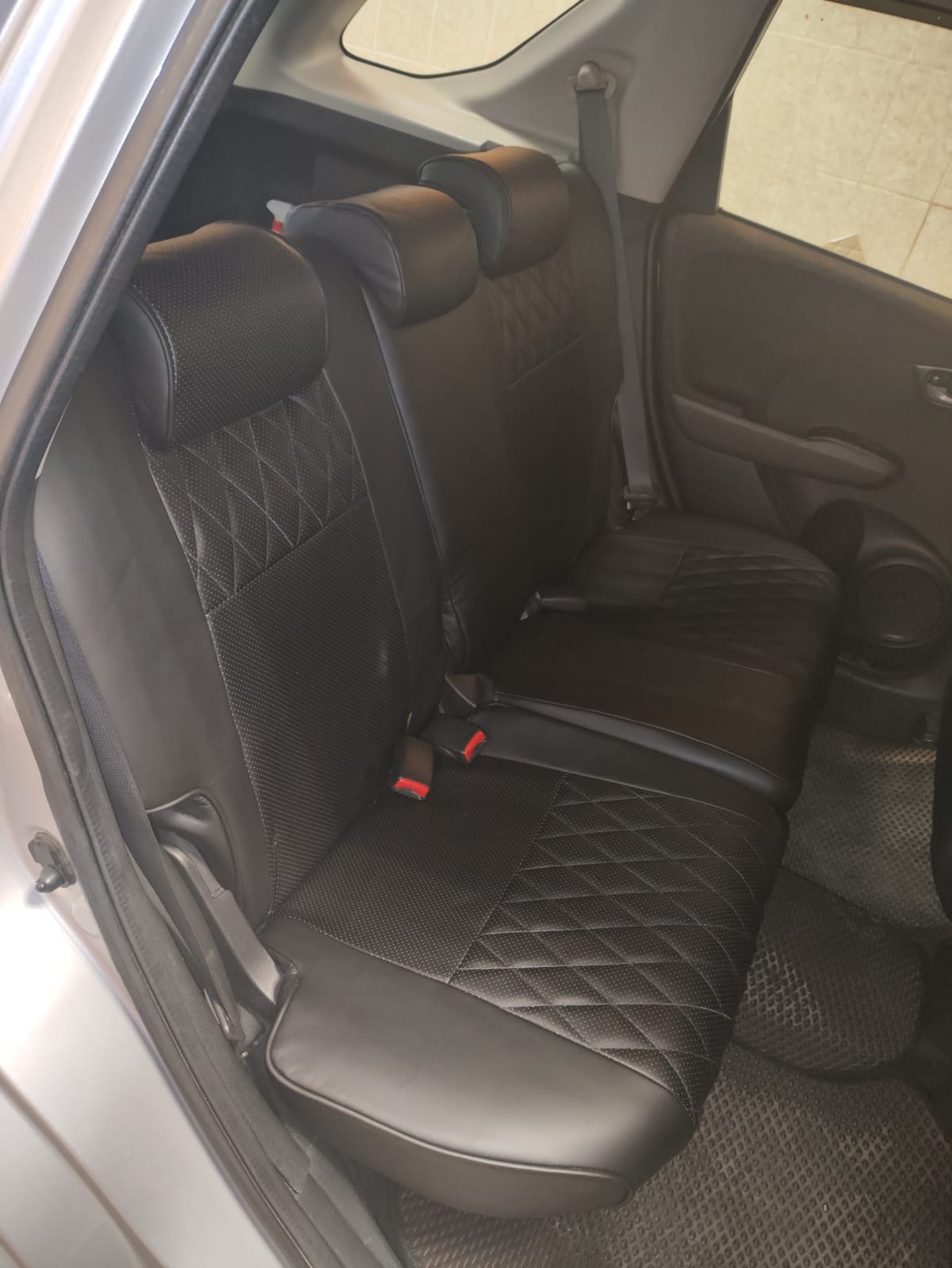 Чехлы из экокожи Honda Fit Shuttle I+r [GP,GG] 06.2011-07.2013 (Мод.515.0) Автокомфорт