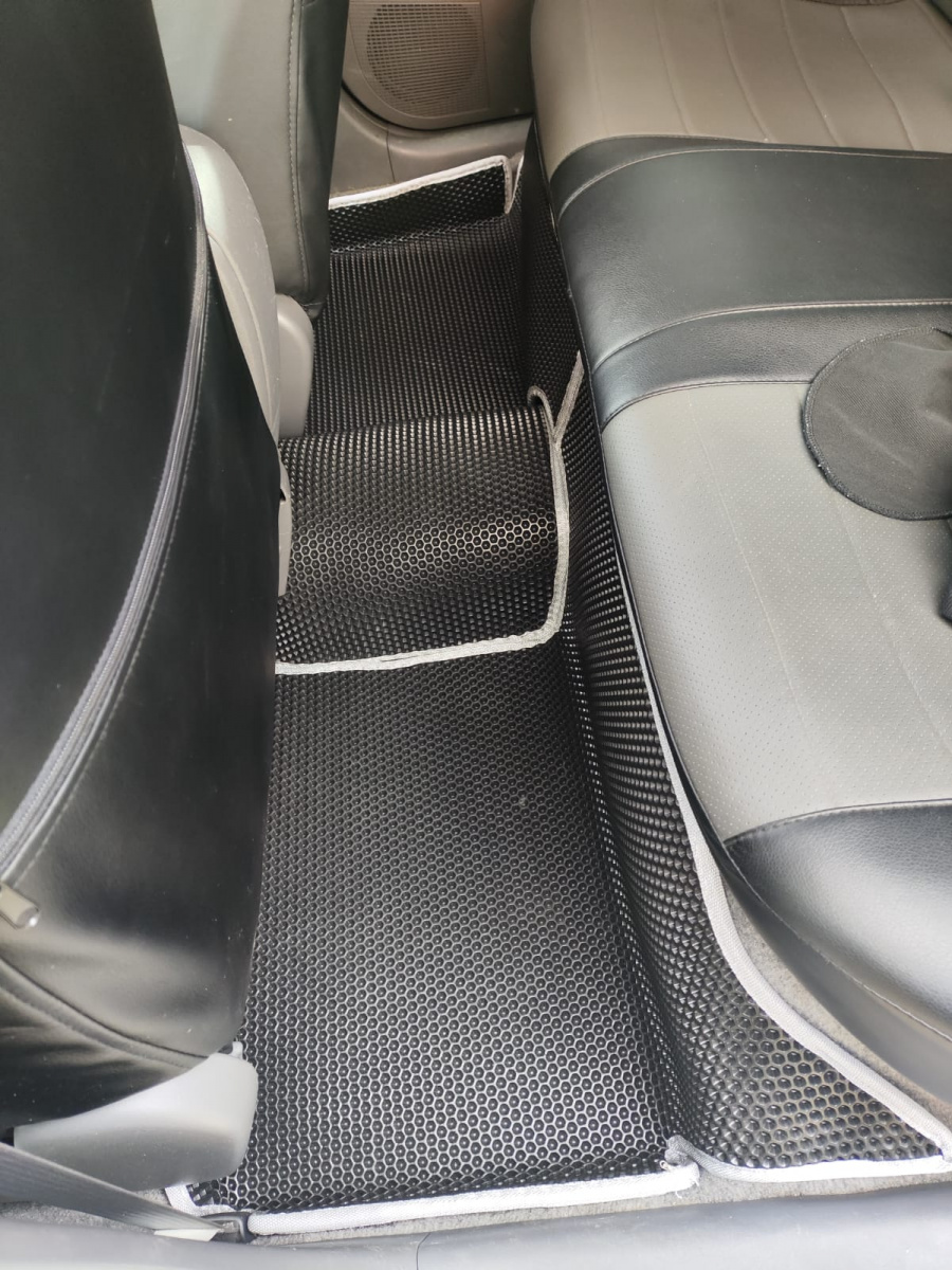 Коврики в салон EVA 3D Toyota Prius 20 2003 - 2011