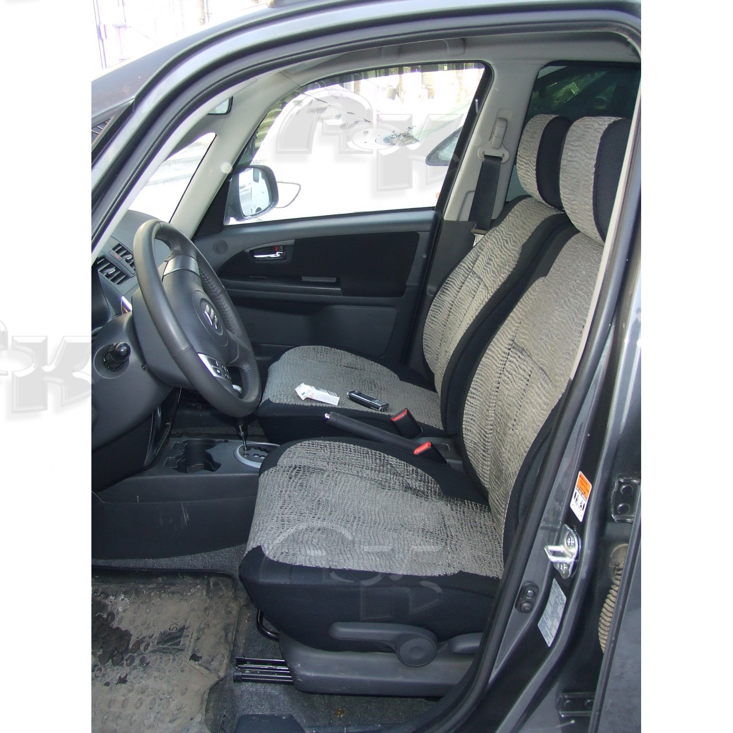 Чехлы из экокожи Suzuki SX4 Ir [GY] 07.2006-03.2016 60/40 хэтчбек (Мод.188.0) Автокомфорт