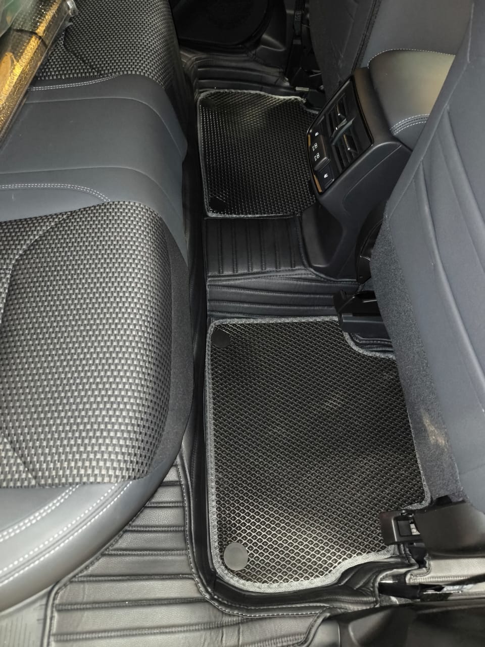Кожаные коврики в салон 3D Subaru Forester SK 2018- Правый руль