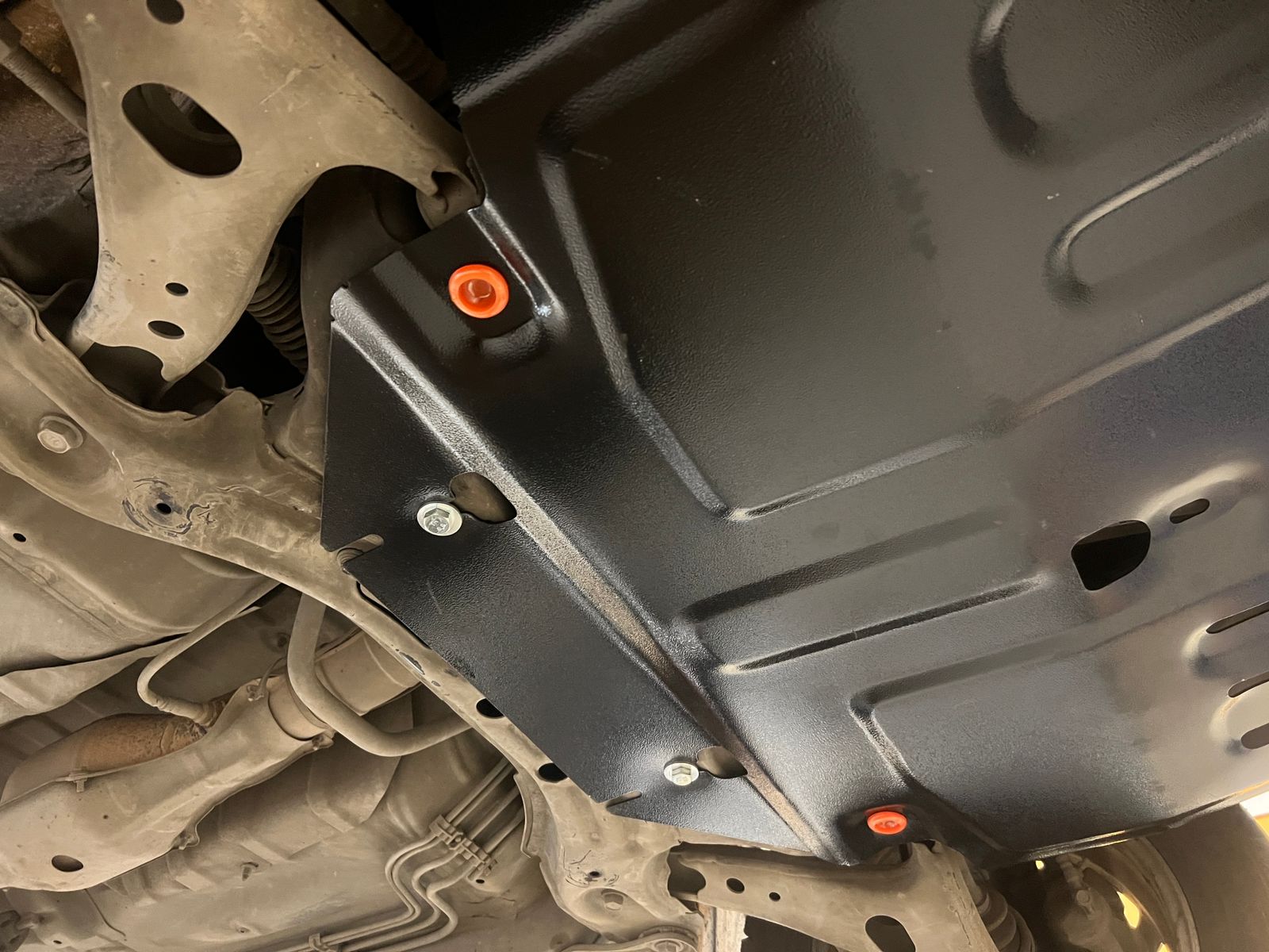 Защита картера и АКПП Toyota Allion \ Caldina 240 (2 и 4 WD) \ Premio 2 и 4 wd 2001-2007, 2007- \ Noah 60 70 80\ Voxy 2 - 4 wd 80 \ Vista Ardeo 2wd кузов сталь 2мм