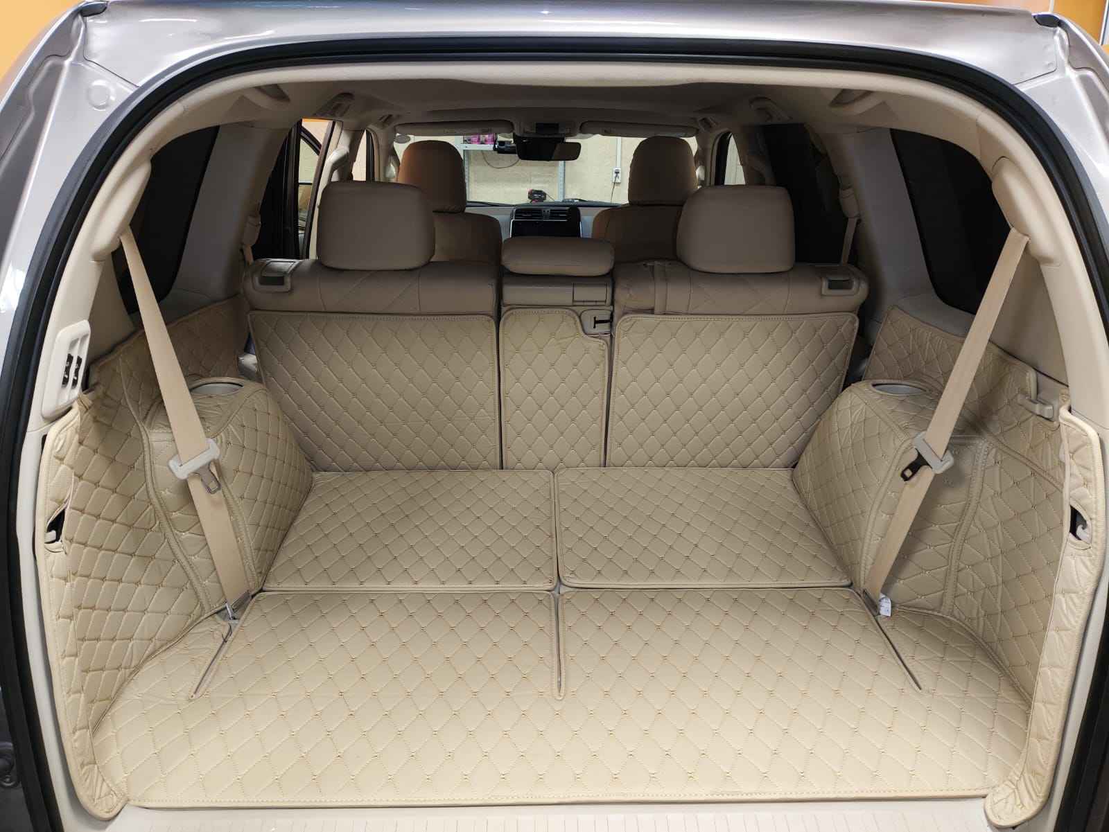 Коврик 3D в багажник кожаный Toyota Land Cruiser Prado 150 7 мест, правый руль