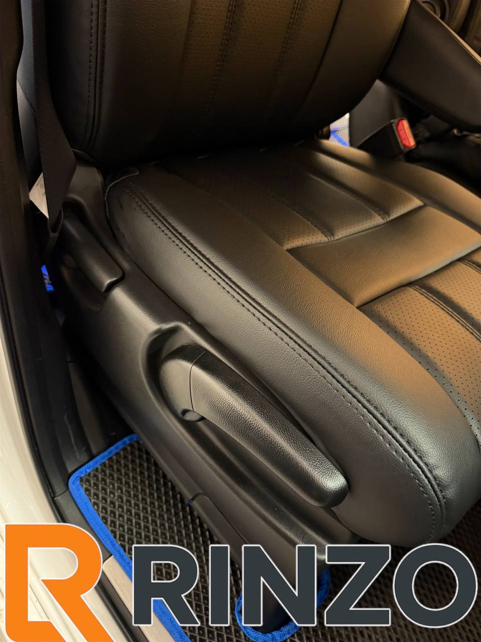 Чехлы RINZO кожа PVC Honda Stepwgn 2015-2022 60/40  / 8 мест/ 3 ряда (черный) Vector