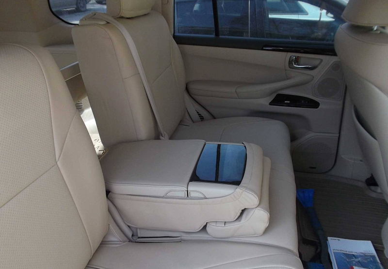 Чехлы из экокожи Lexus LX570  04.2007-10.2015 (Мод.337.0) Автокомфорт