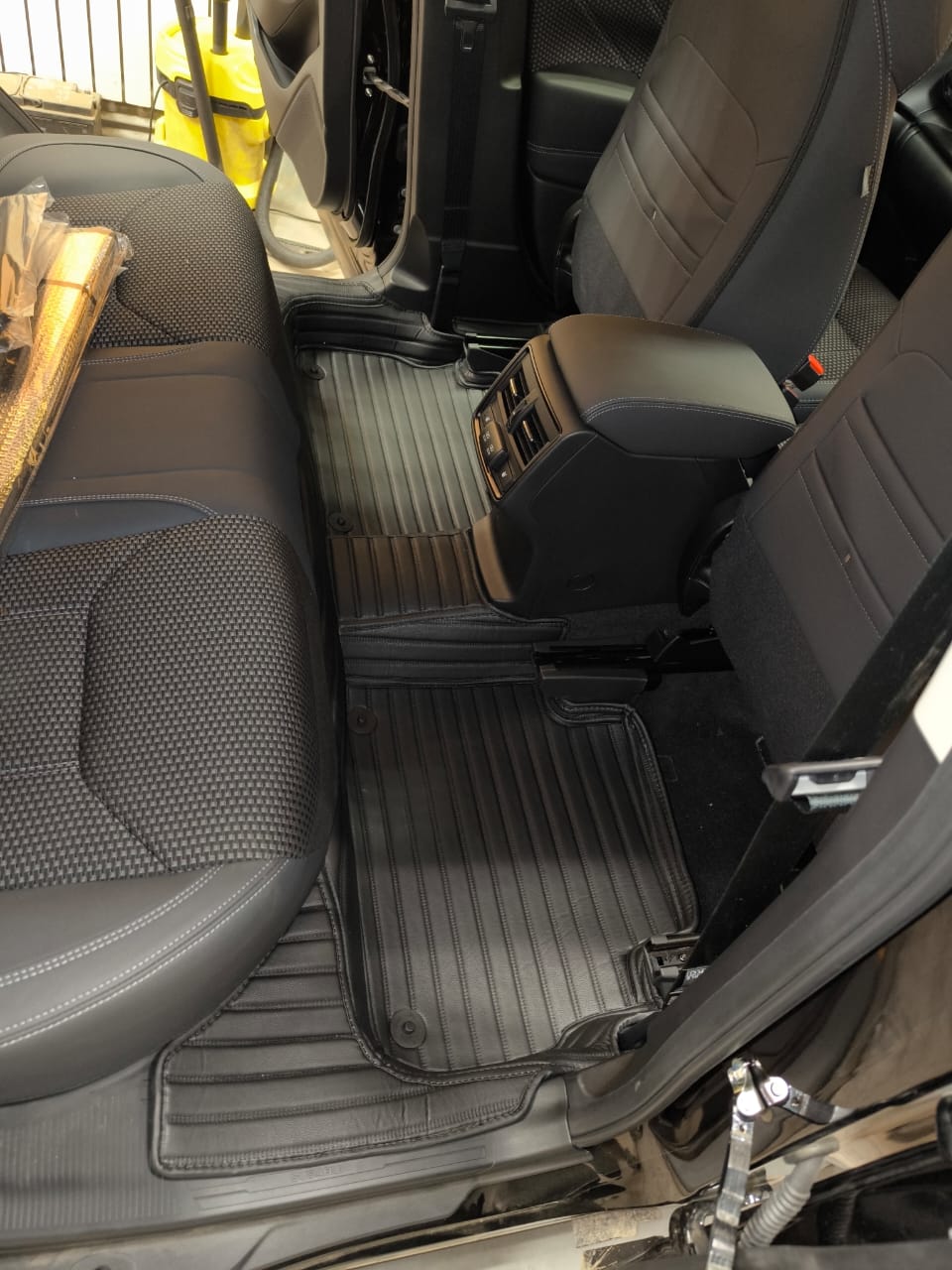 Кожаные коврики в салон 3D Subaru Forester SK 2018- Правый руль
