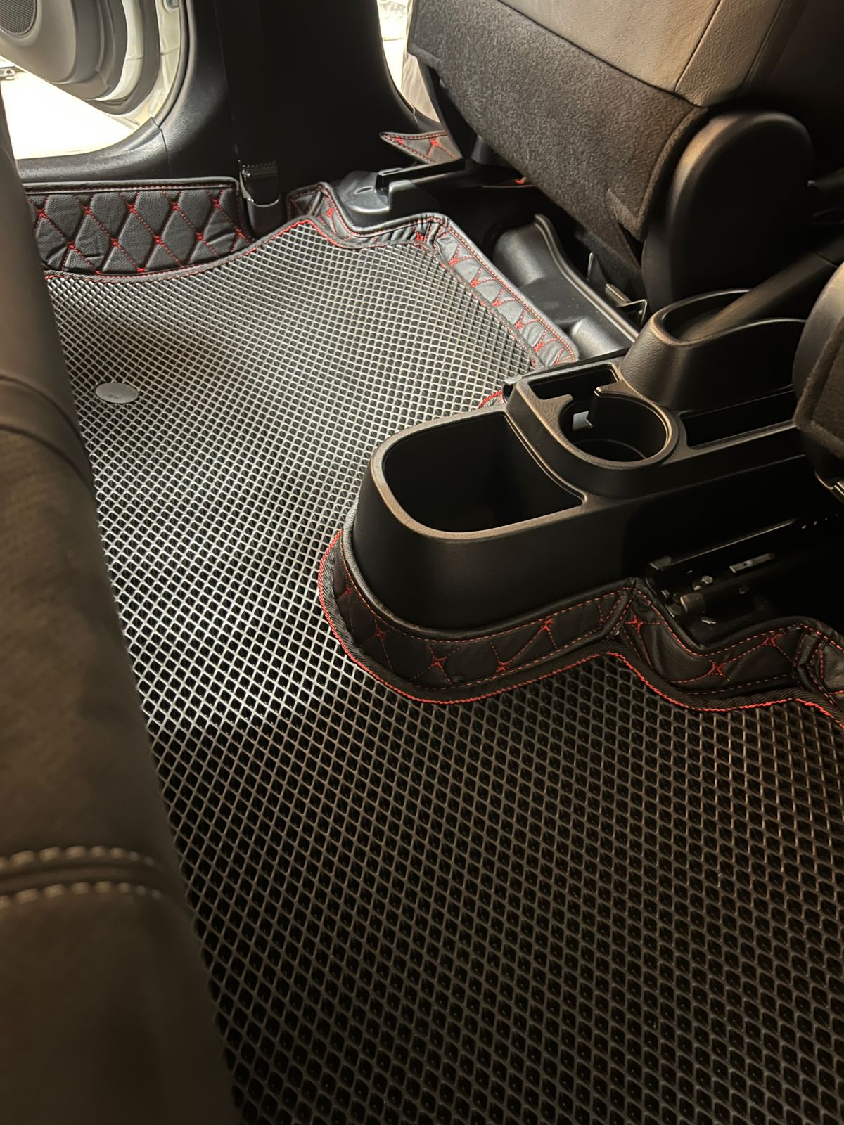 Кожаные коврики в салон 3D Toyota Vitz 130 2010-2018 2wd НЕ ГИБРИД