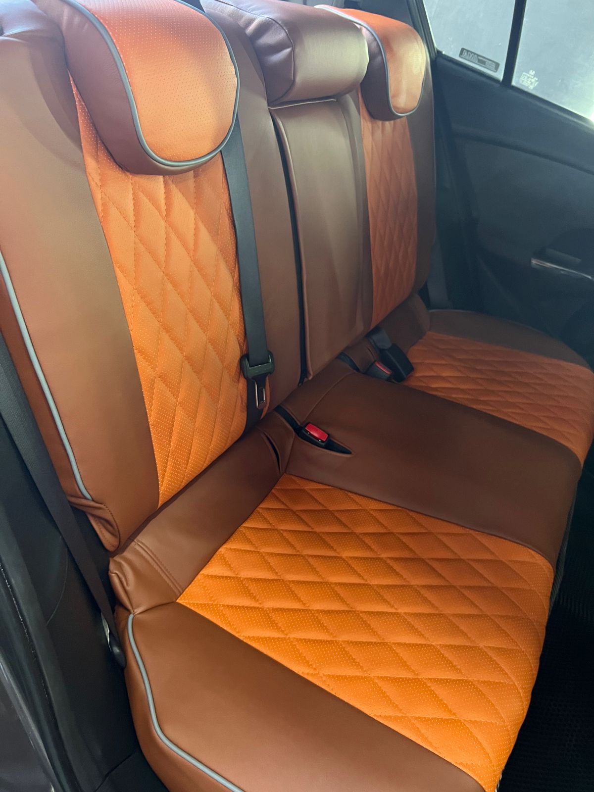 Чехлы из экокожи Honda Insight II+r [ZE] 02.2009-03.2014 с з/подл (Мод.335.0) Автокомфорт
