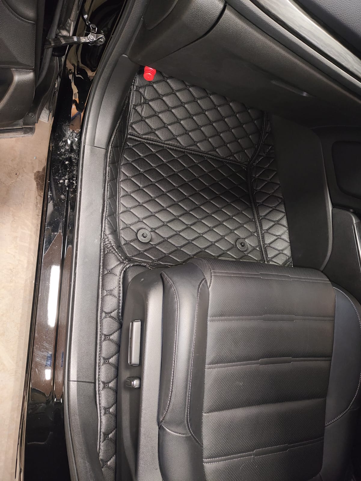 Коврики в салон кожаные 3D Honda CR-V 2019-2022 Правый руль, не гибрид 5 мест