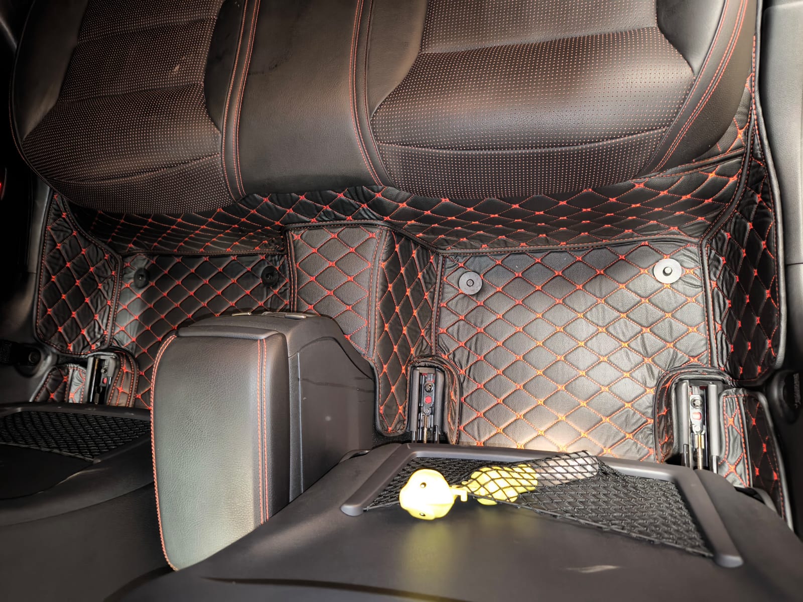 Коврики в салон кожаные 3D Mercedes-Benz CLA-Class ( C117 ) 2013 - 2019 Правый руль