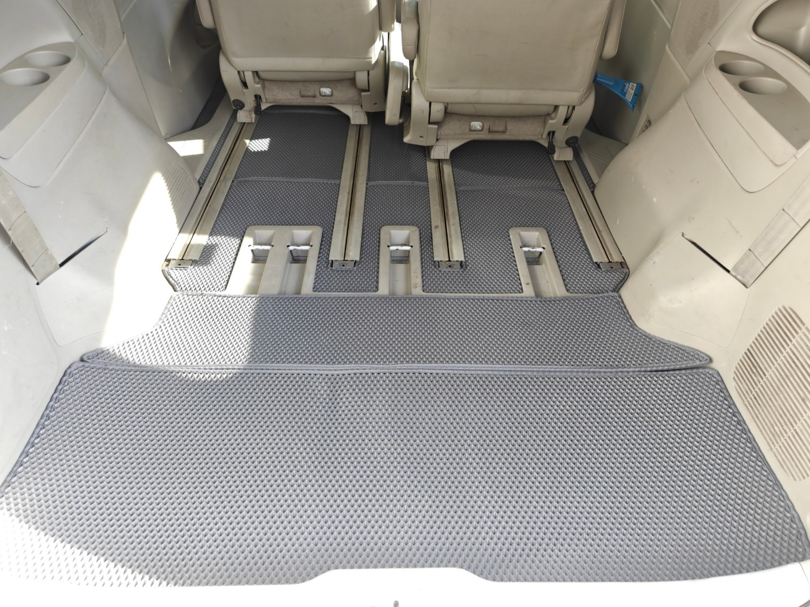 !Коврики в багажник EVA Toyota Estima AHR20 Гибрид 40/40 2006-2015
