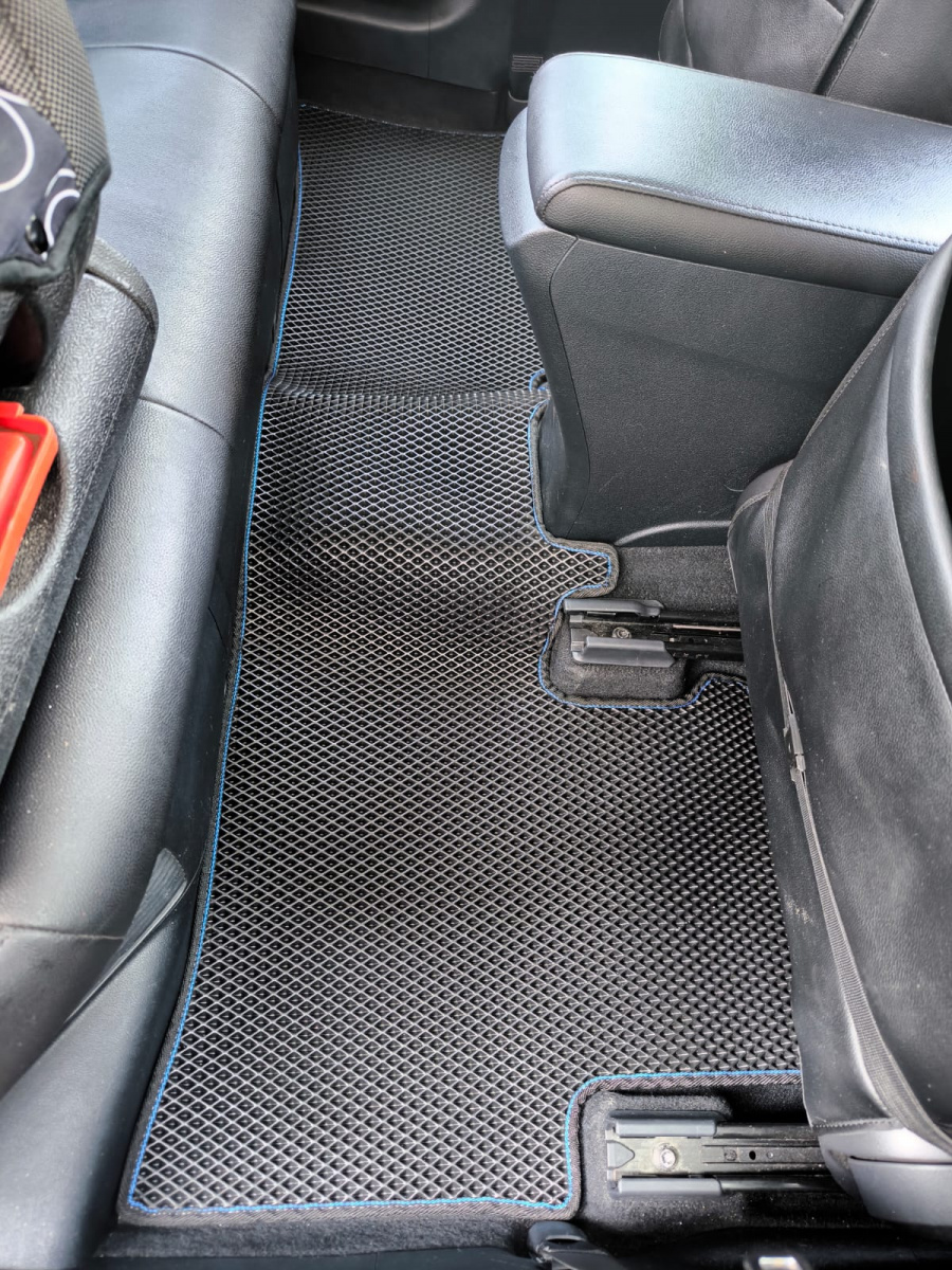 Коврики в салон EVA Toyota Prius 50 2015 - н.в Второй ряд сплошной Правый руль
