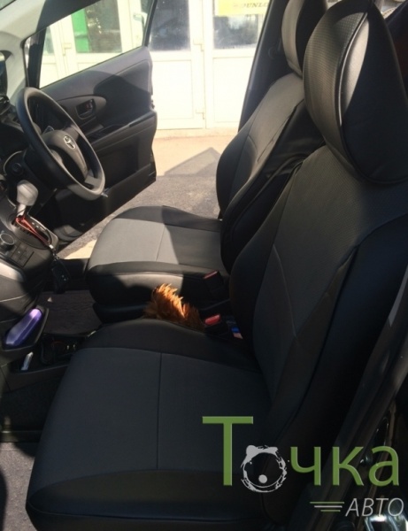 Чехлы из экокожи Toyota Wish II+r [XE20] 04.2009- (Мод.308.1) - 3 ряда Автокомфорт