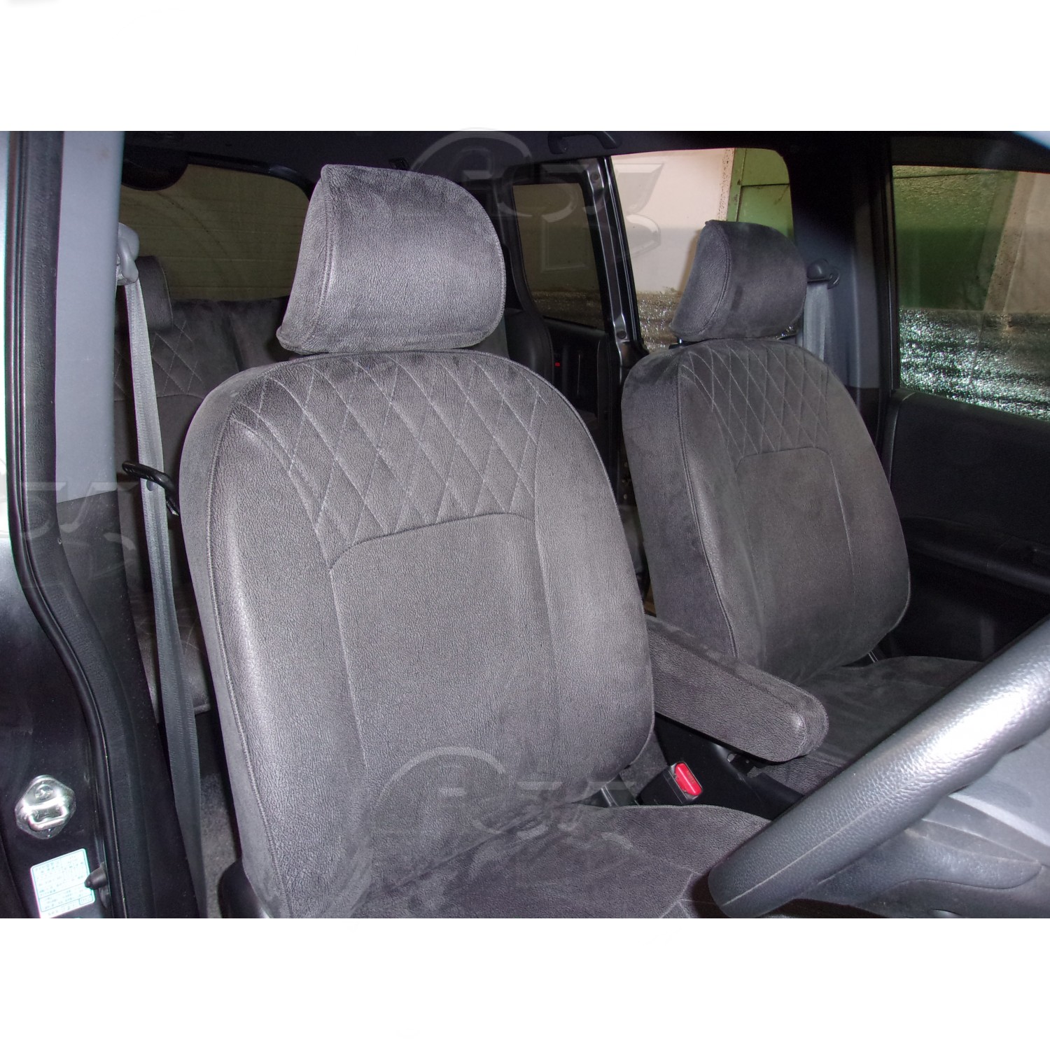 ! Чехлы из экокожи Honda Freed Spike 2008-2016 (60/40) Автокомфорт