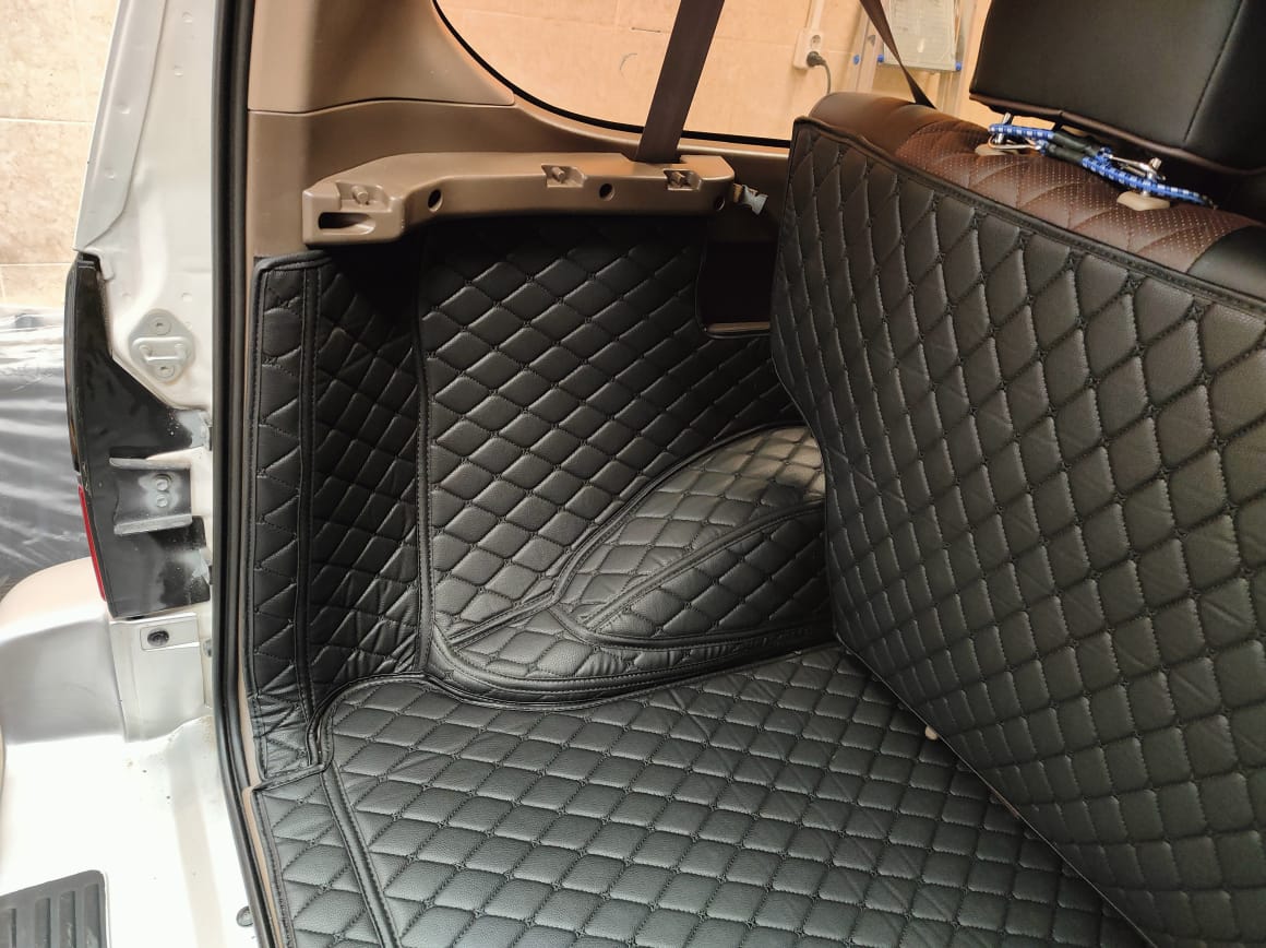 Коврик кожаный в багажник 3D Toyota Land Cruiser Prado 90 3 дверный 1996 - 2002