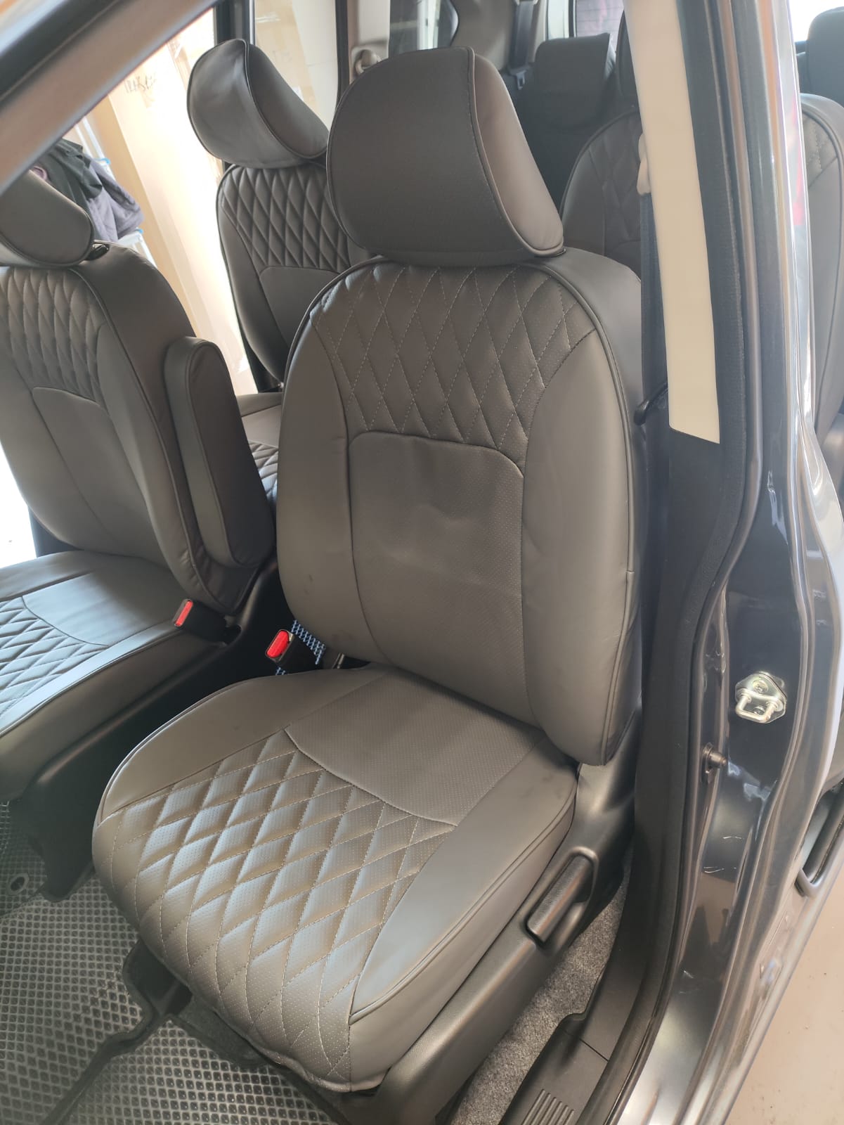 !Чехлы из экокожи Honda Freed I+r+r2 [GB] 05.2008-08.2016 40/40 (Мод.470.0) - 3 ряда Автокомфорт