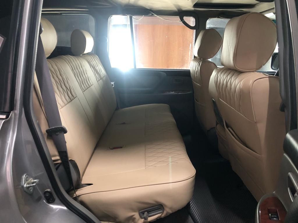 Чехлы из экокожи Toyota Land Cruiser 105 1998-2007 диван левый руль  (Мод.234.0) Автокомфорт