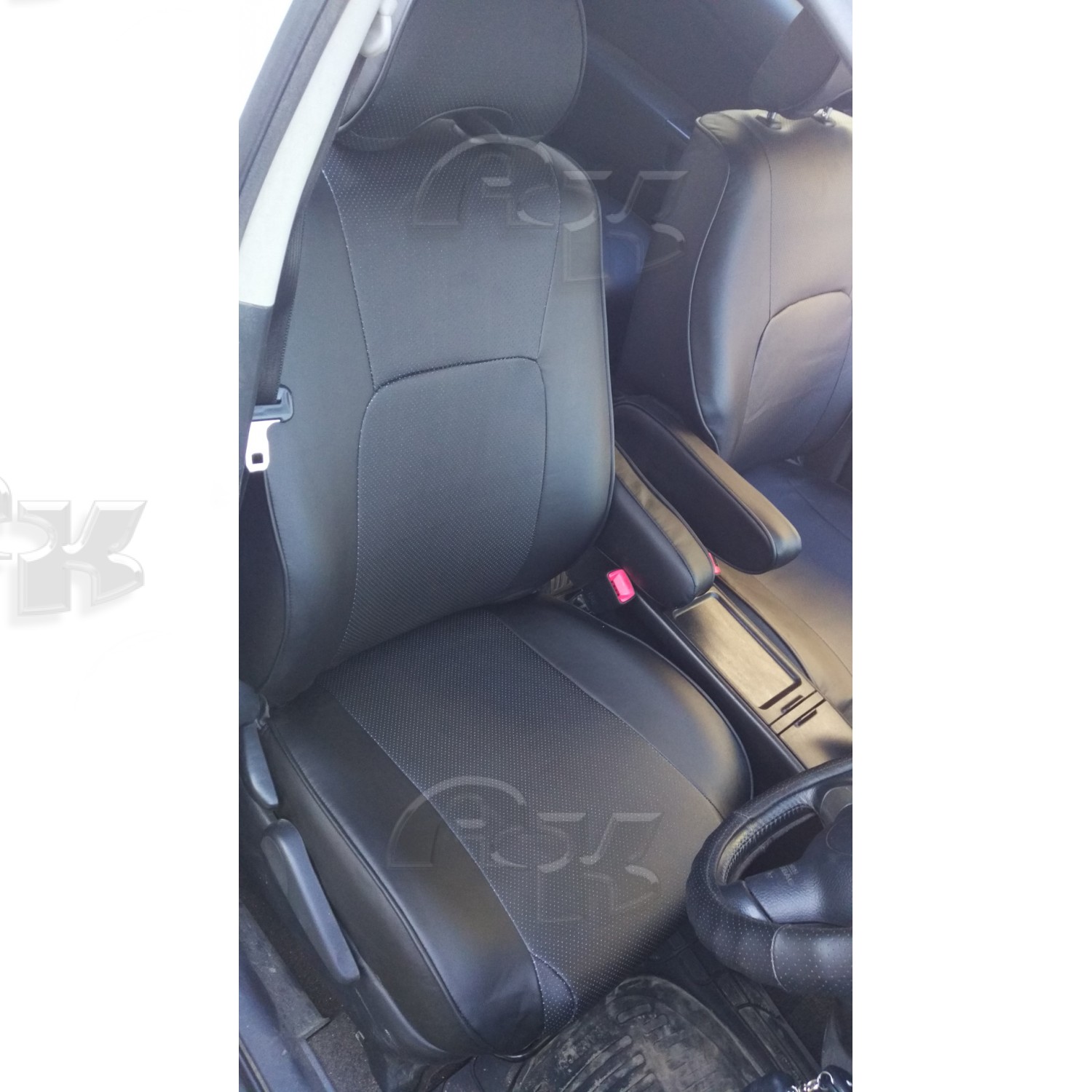 Чехлы из экокожи Toyota Wish I+r [XE10] 01.2003-03.2009 трансформер (Мод.273.2) - 3 ряда Автокомфорт