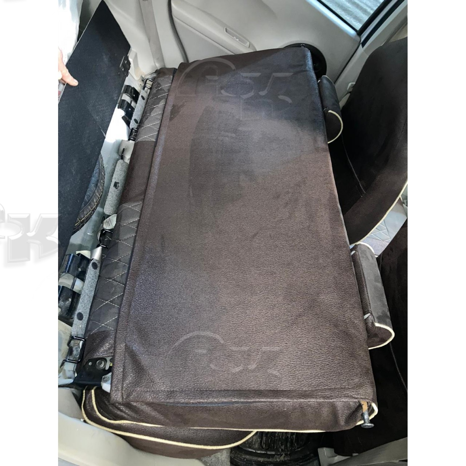 Чехлы из экокожи Toyota Passo (Daihatsu Boon) 30 2010-2016 1+1 литые подг. 3 з.подг. (Мод.488.1) Автокомфорт